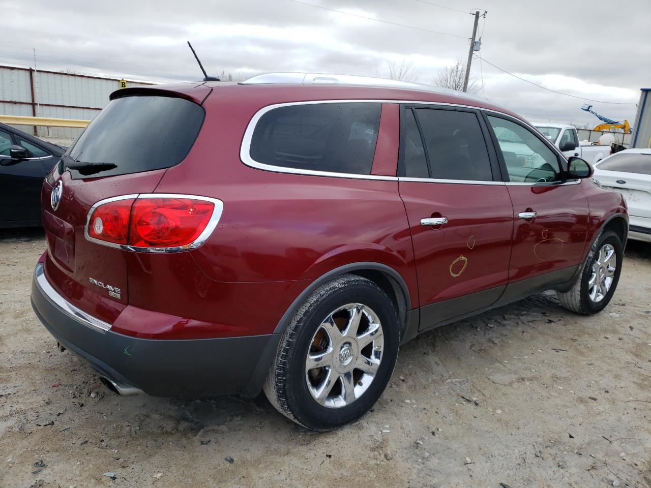 Photo 2 VIN: 5GAER237X8J188940 - BUICK ENCLAVE 