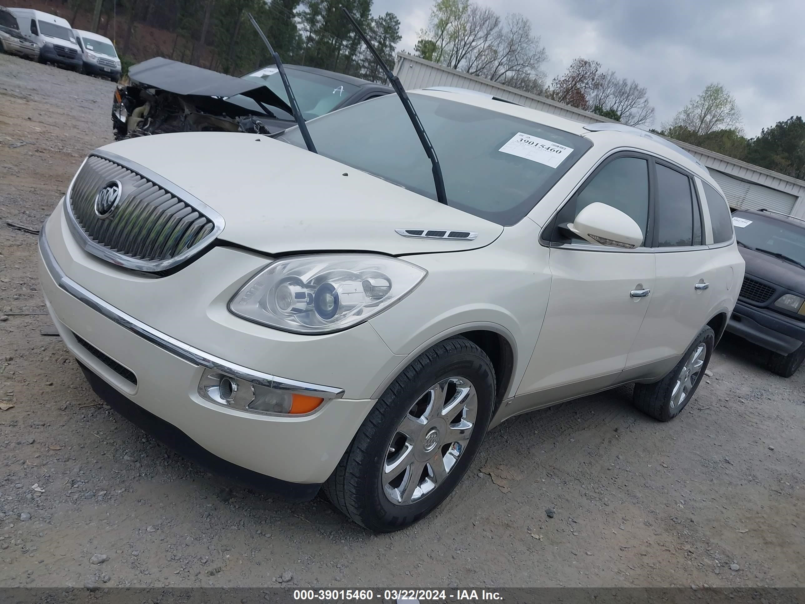 Photo 1 VIN: 5GAER237X8J290318 - BUICK ENCLAVE 