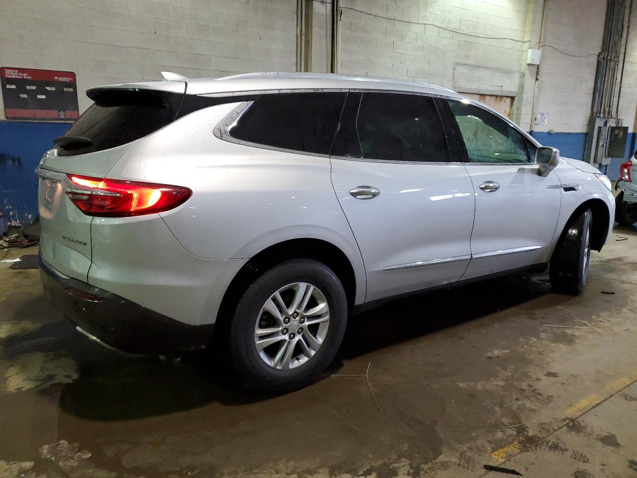 Photo 2 VIN: 5GAERAKW6KJ238064 - BUICK ENCLAVE 