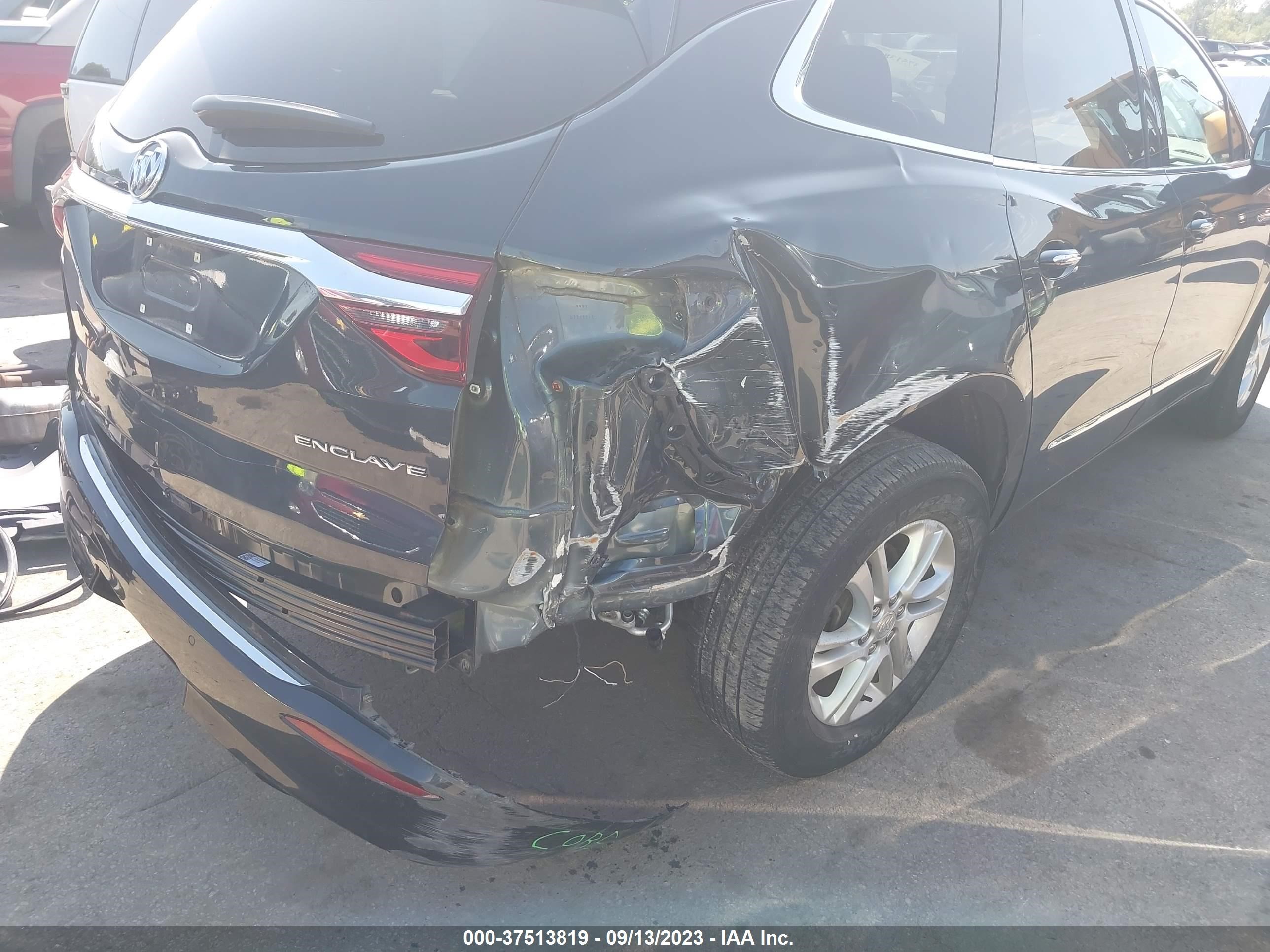 Photo 5 VIN: 5GAERAKW6KJ317587 - BUICK ENCLAVE 