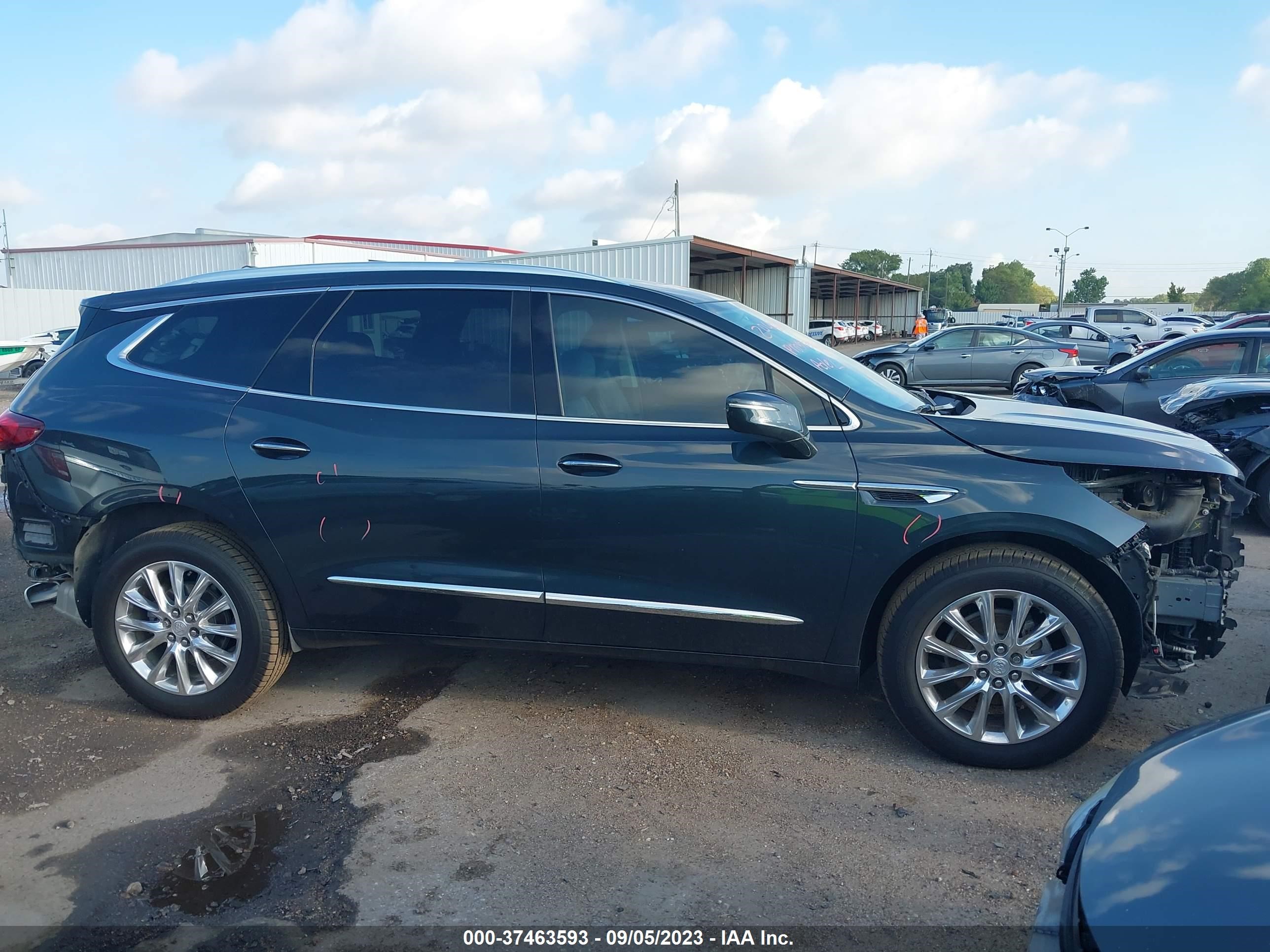 Photo 13 VIN: 5GAERBKW1LJ126585 - BUICK ENCLAVE 