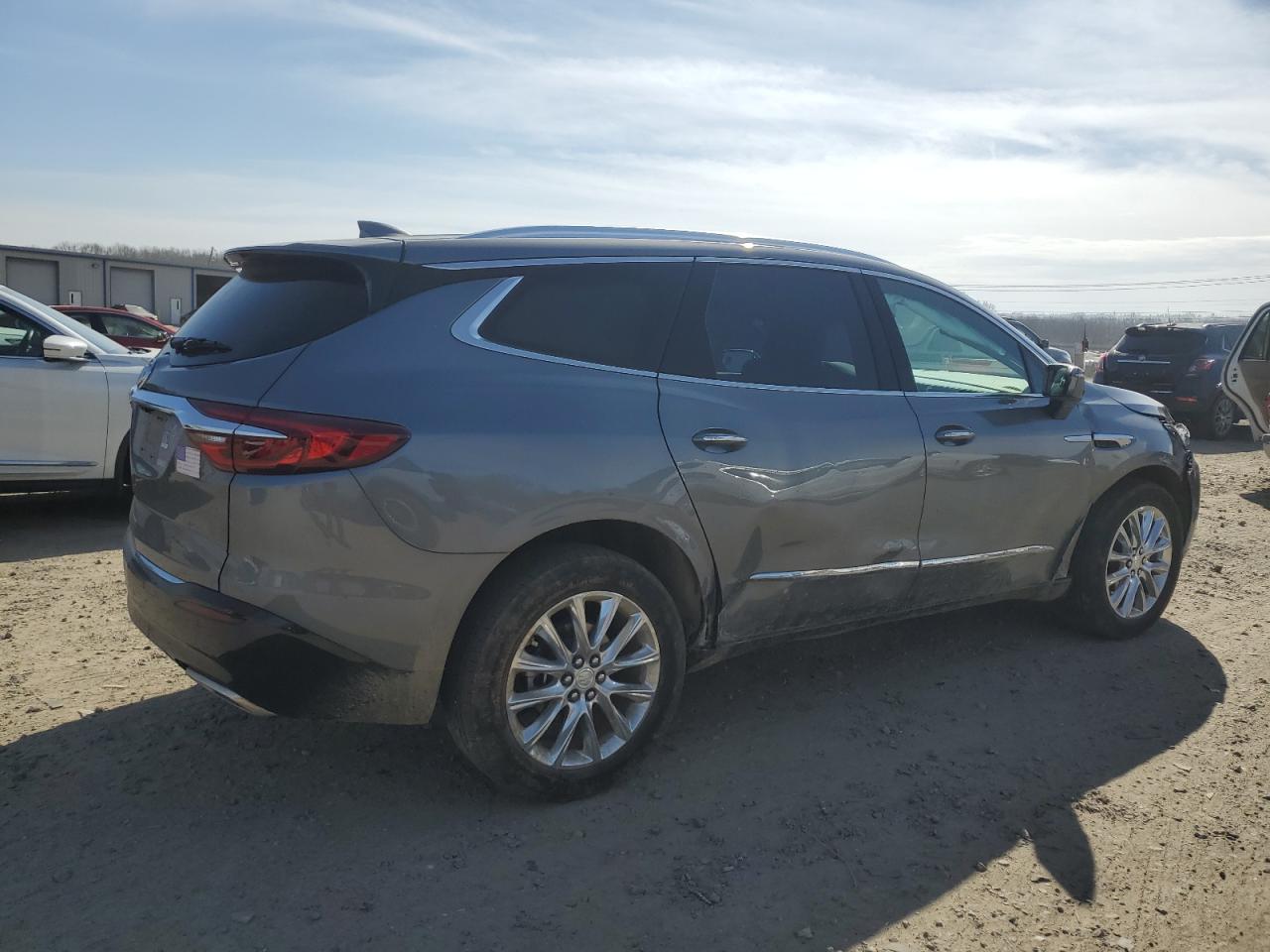 Photo 2 VIN: 5GAERBKW4LJ221724 - BUICK ENCLAVE 