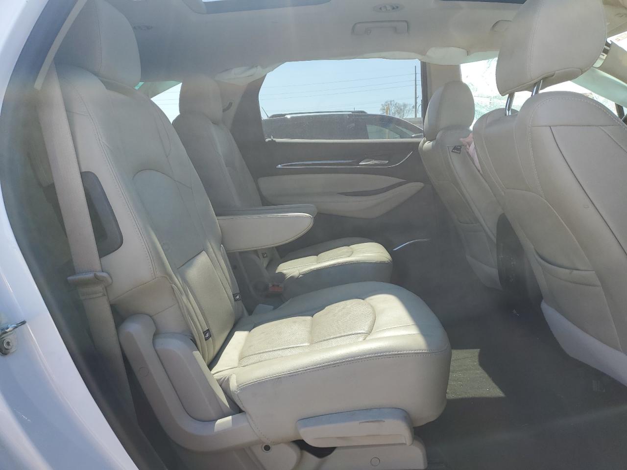 Photo 10 VIN: 5GAERBKW7KJ146970 - BUICK ENCLAVE 