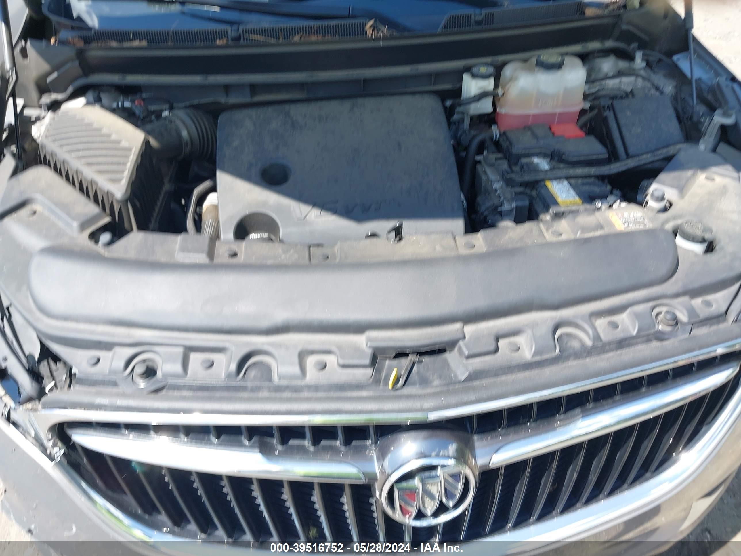 Photo 9 VIN: 5GAERCKW2JJ174650 - BUICK ENCLAVE 