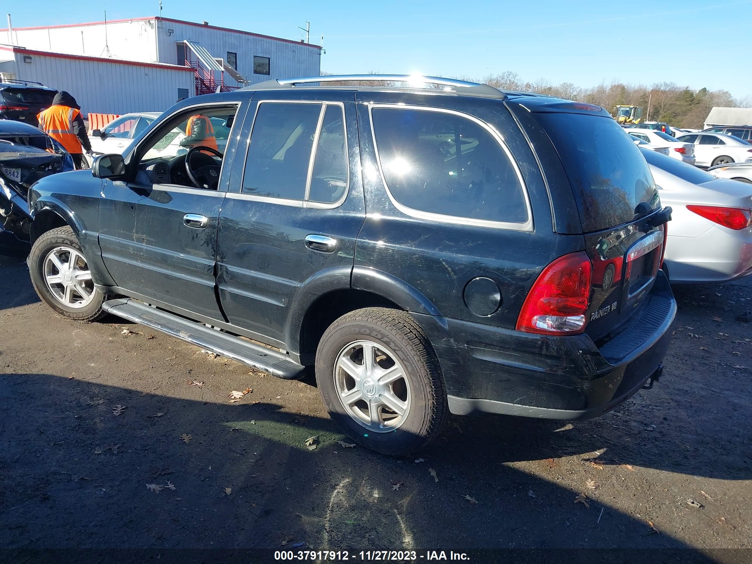 Photo 2 VIN: 5GAET13M062243338 - BUICK RAINER 