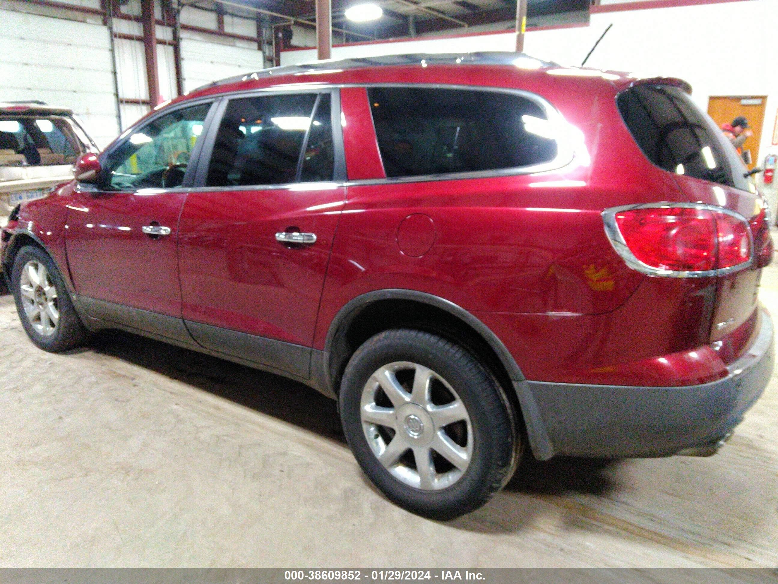 Photo 2 VIN: 5GAEV23738J140109 - BUICK ENCLAVE 