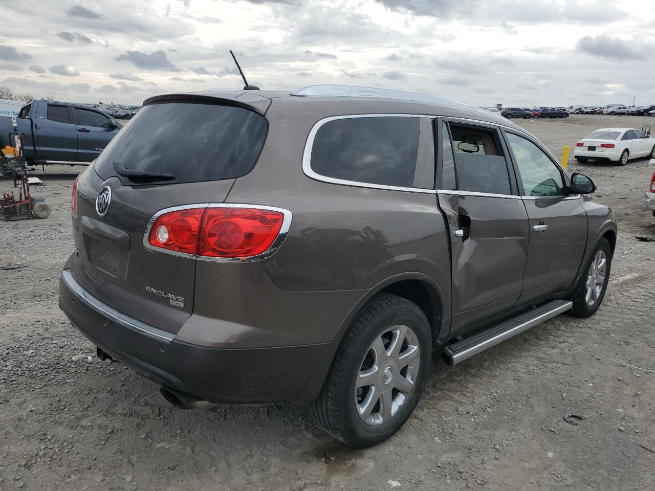 Photo 2 VIN: 5GAEV23768J110151 - BUICK ENCLAVE 