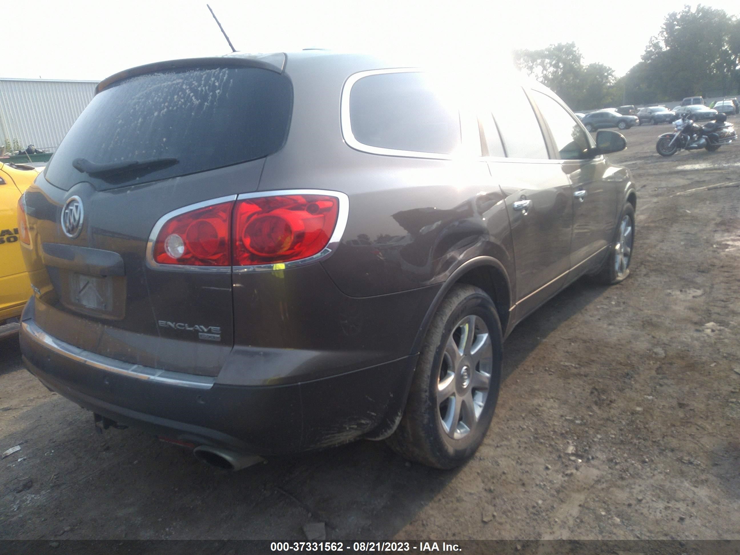 Photo 3 VIN: 5GAEV23798J205481 - BUICK ENCLAVE 