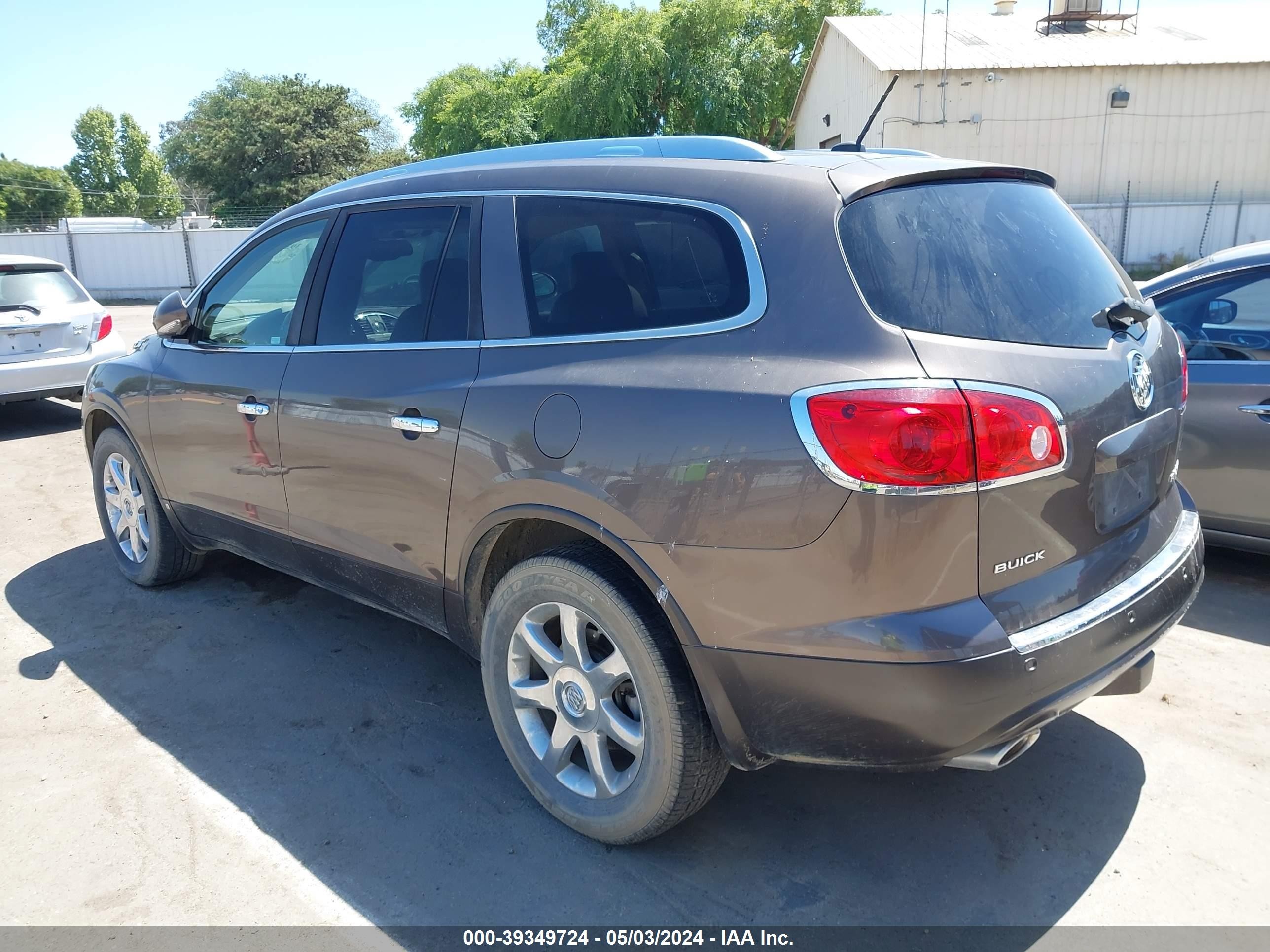 Photo 2 VIN: 5GAEV237X8J272705 - BUICK ENCLAVE 