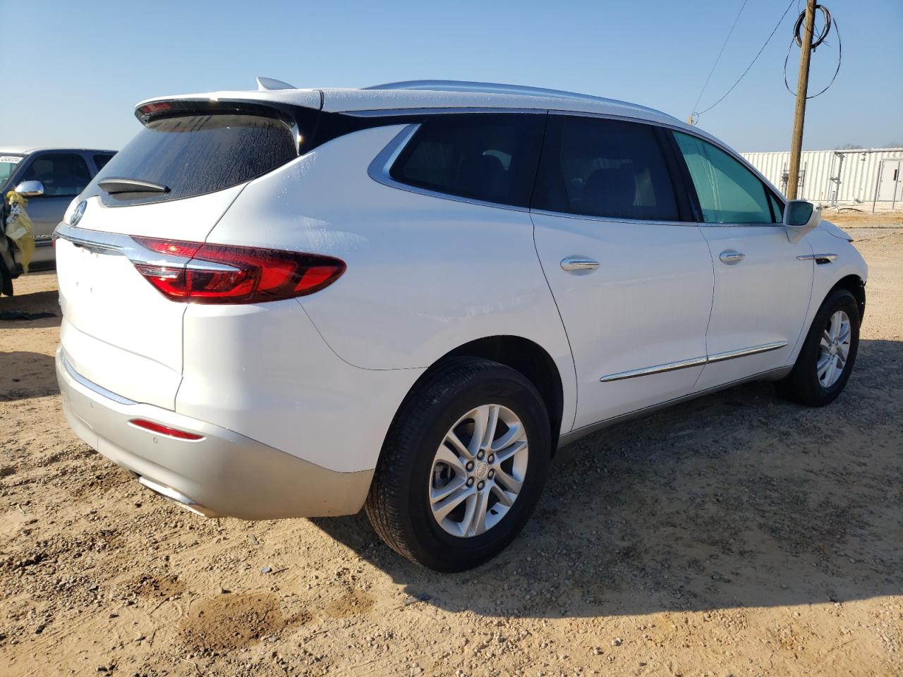 Photo 2 VIN: 5GAEVAKW0LJ184824 - BUICK ENCLAVE 