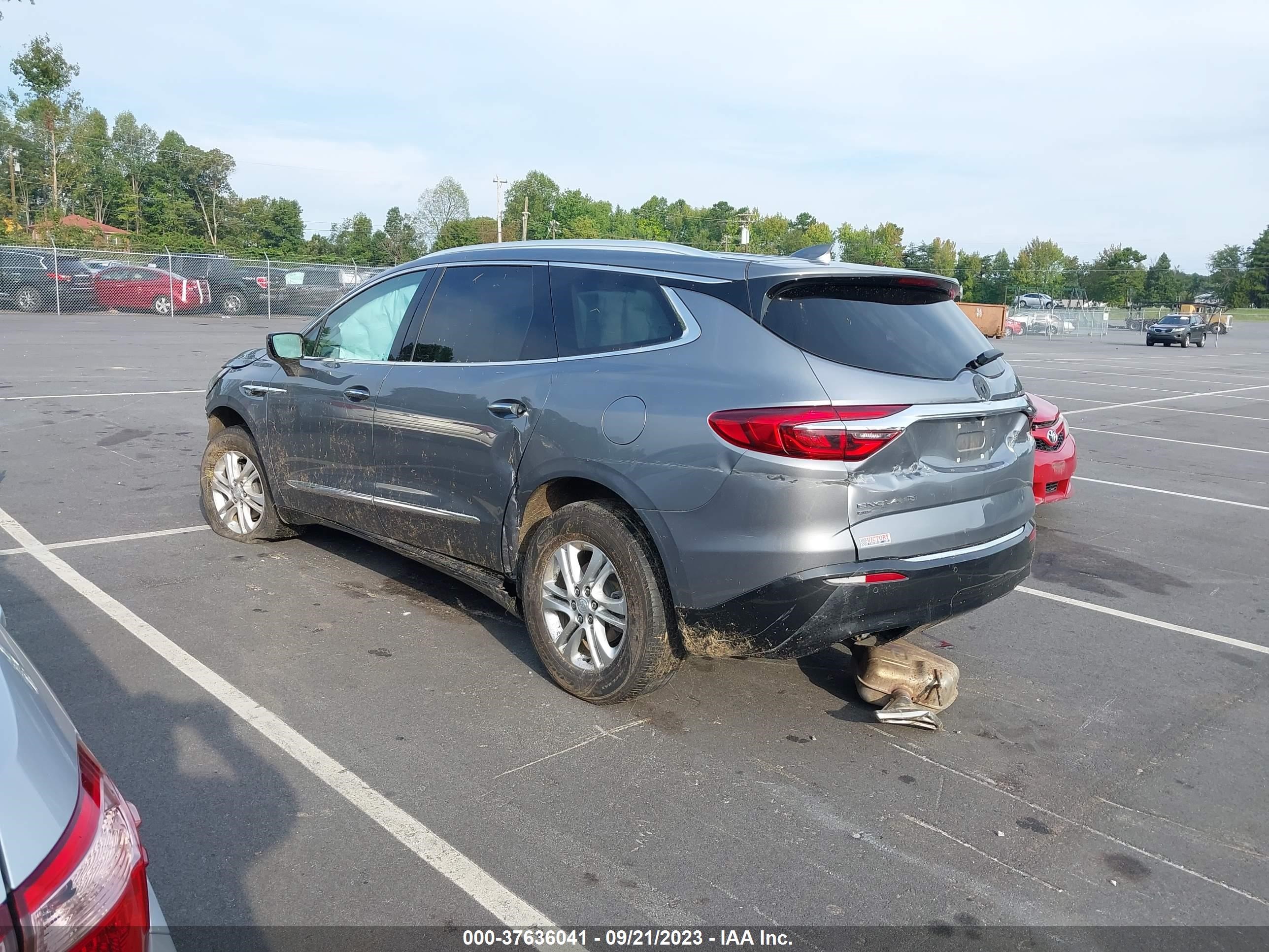 Photo 2 VIN: 5GAEVAKW2MJ134413 - BUICK ENCLAVE 