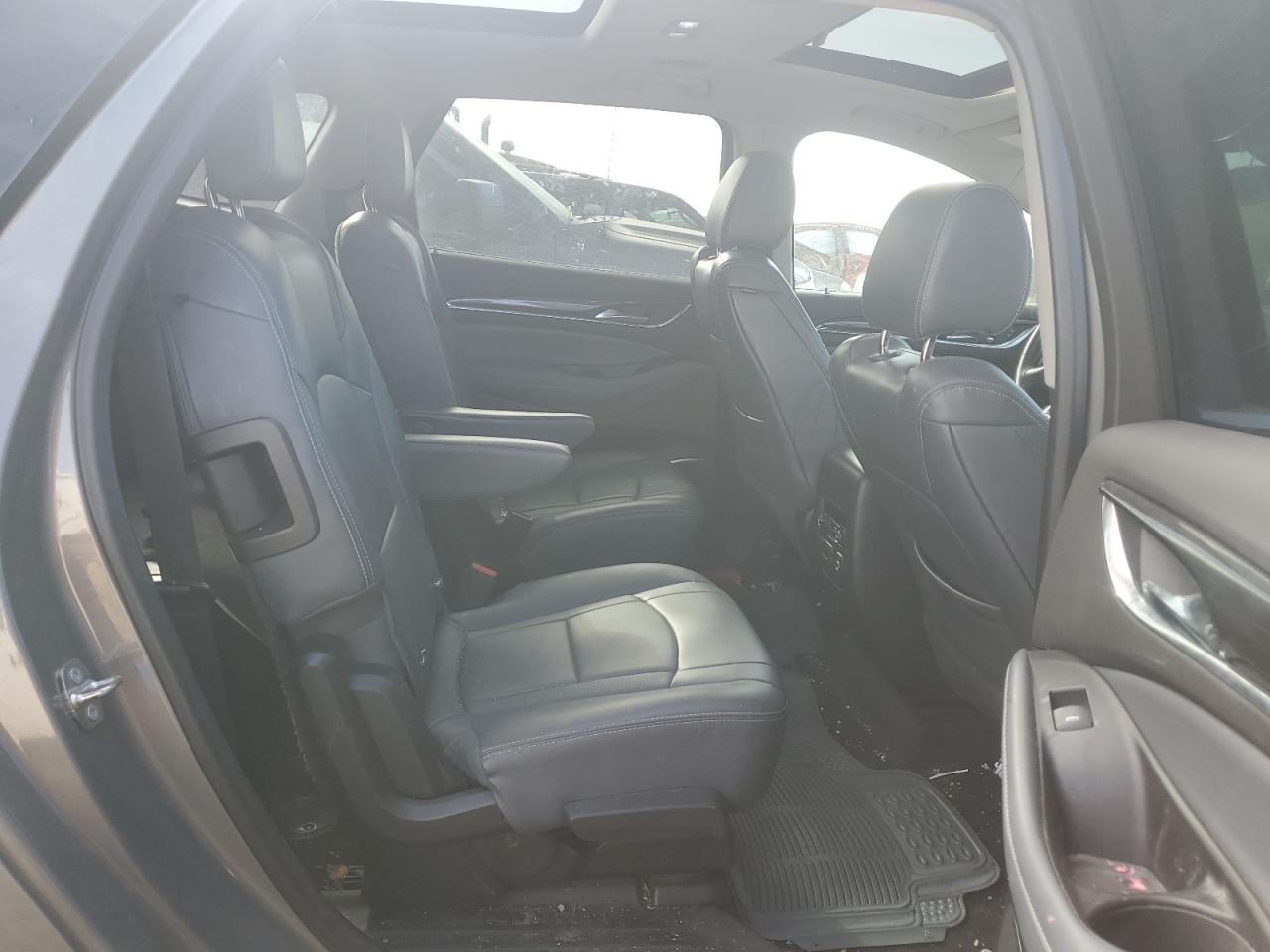 Photo 9 VIN: 5GAEVAKW6JJ240102 - BUICK ENCLAVE 