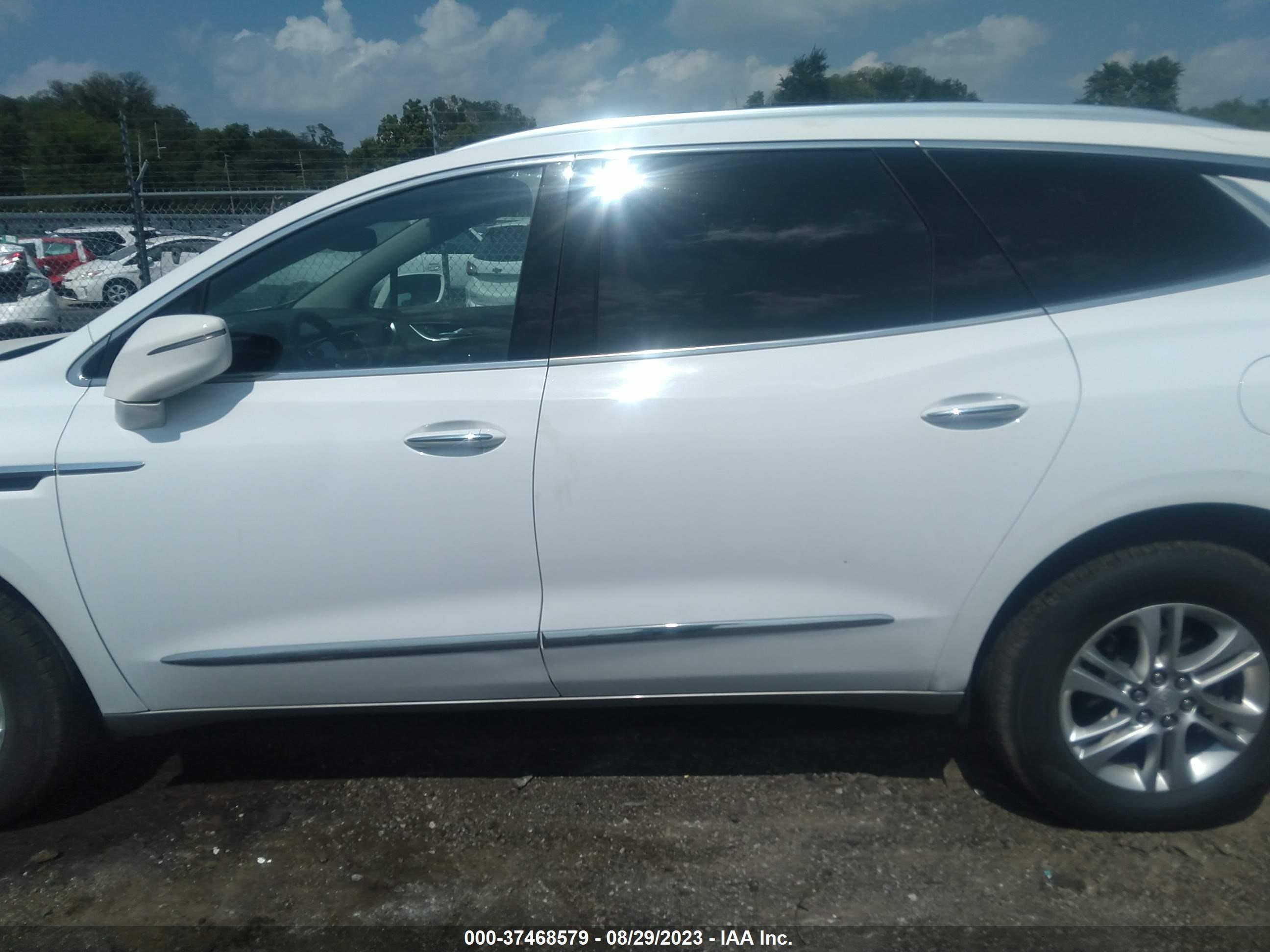 Photo 13 VIN: 5GAEVAKW6LJ131478 - BUICK ENCLAVE 