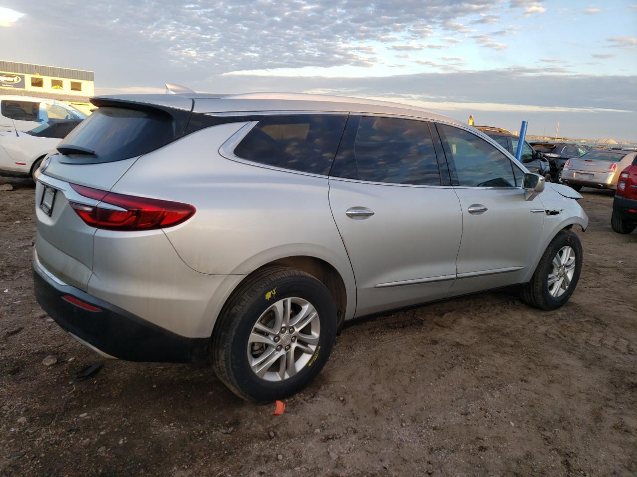 Photo 2 VIN: 5GAEVAKW8LJ317703 - BUICK ENCLAVE 