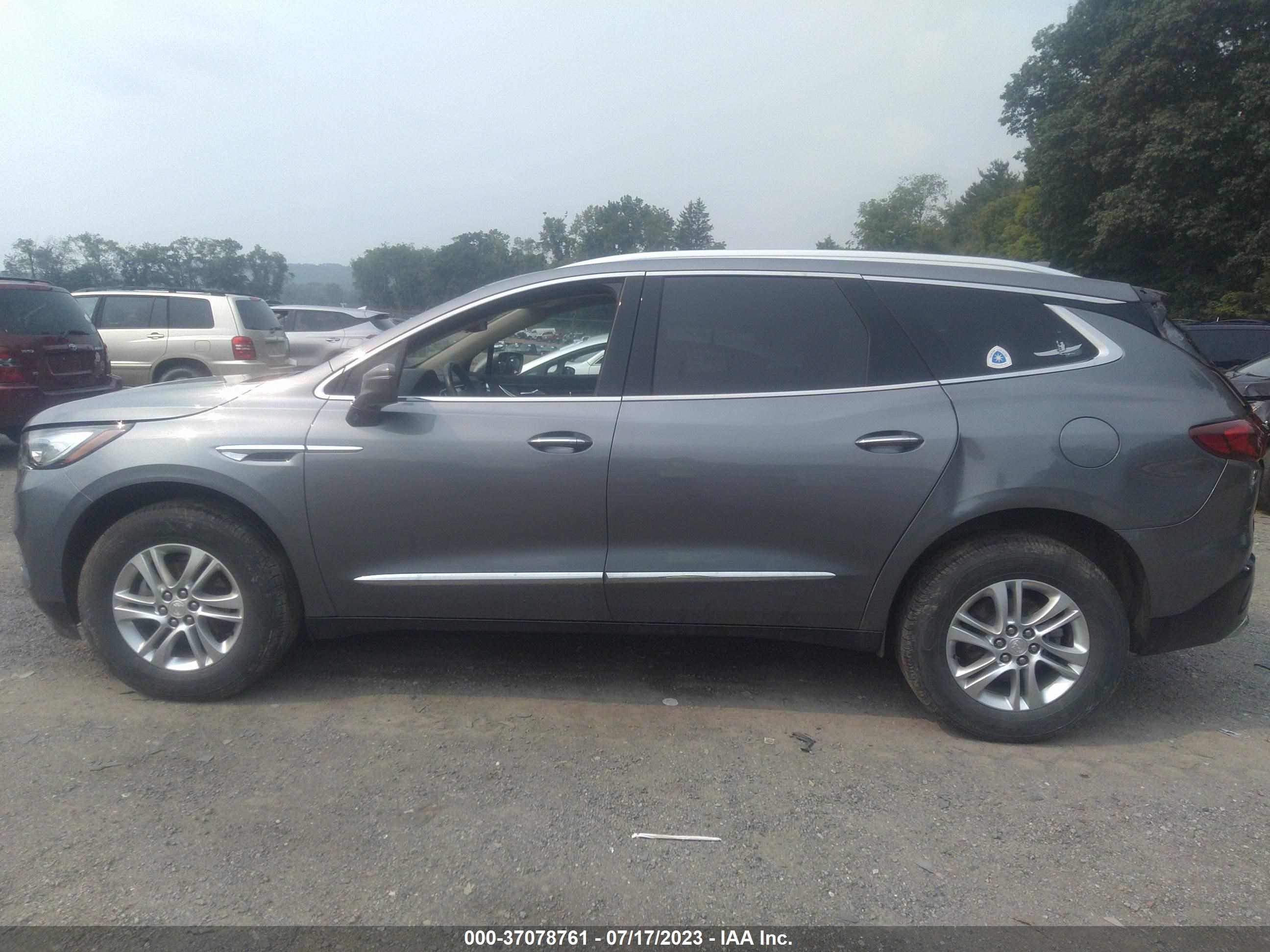 Photo 14 VIN: 5GAEVAKW9LJ182599 - BUICK ENCLAVE 