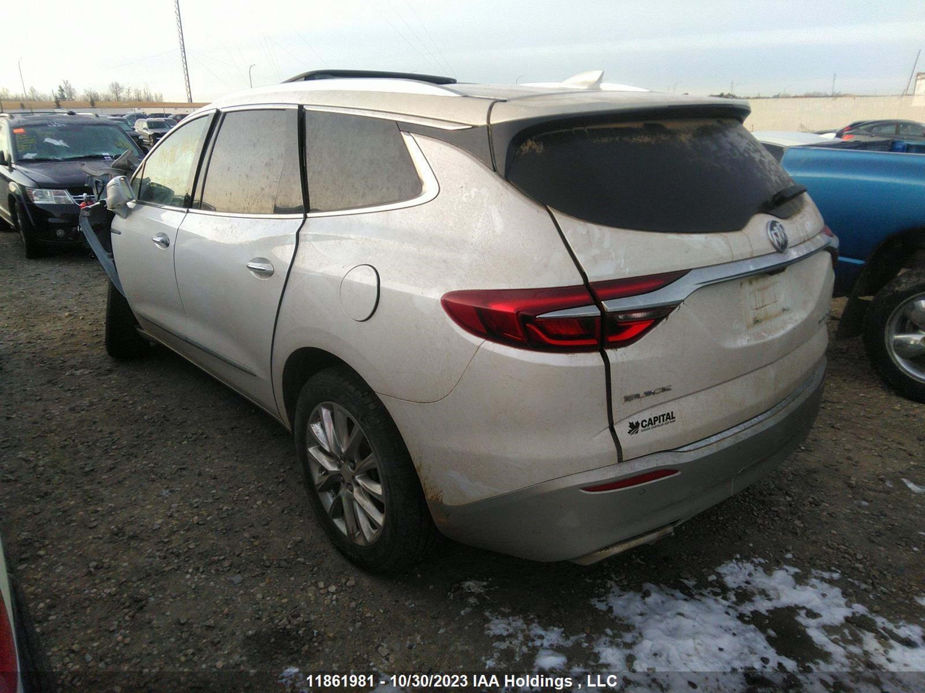 Photo 2 VIN: 5GAEVBKW0JJ122312 - BUICK ENCLAVE 