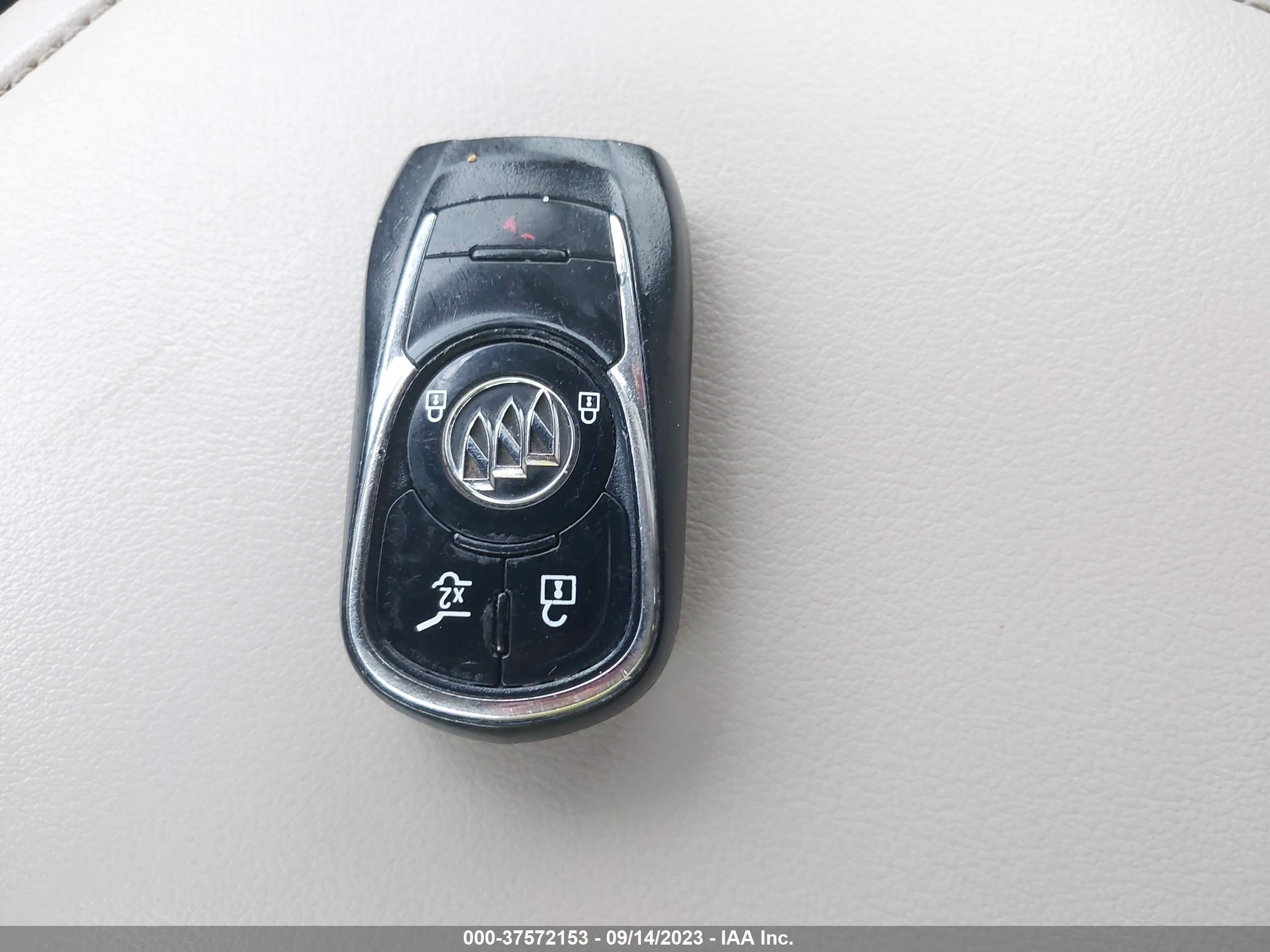 Photo 10 VIN: 5GAEVBKW7JJ210113 - BUICK ENCLAVE 
