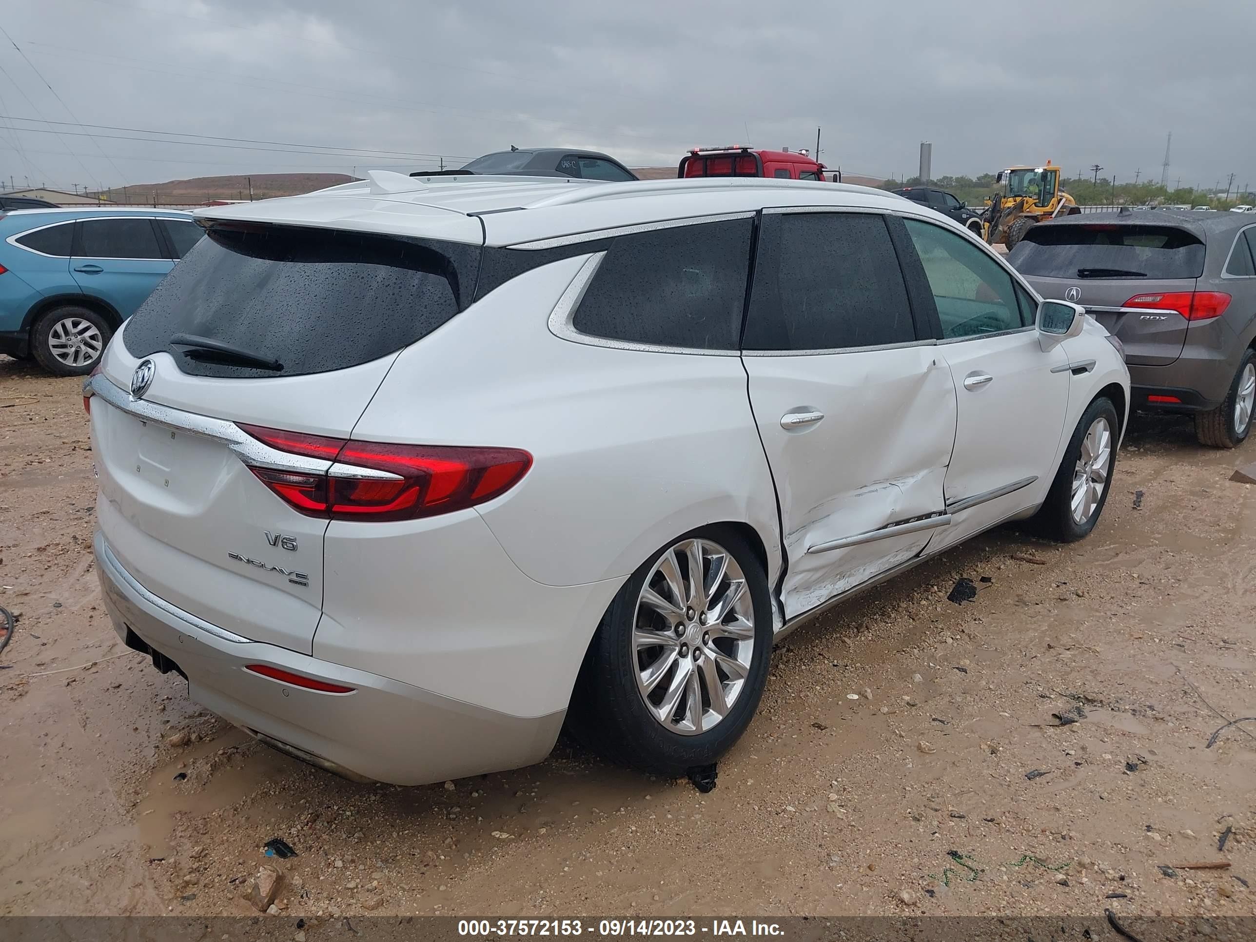 Photo 3 VIN: 5GAEVBKW7JJ210113 - BUICK ENCLAVE 