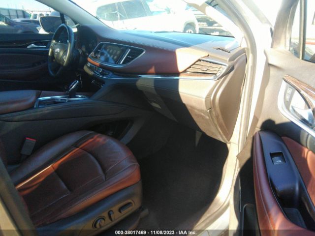 Photo 4 VIN: 5GAEVCKW0JJ136071 - BUICK ENCLAVE 