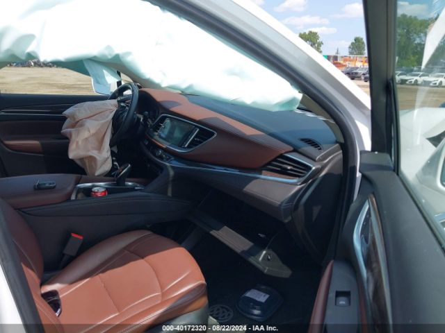 Photo 4 VIN: 5GAEVCKW8JJ148386 - BUICK ENCLAVE 