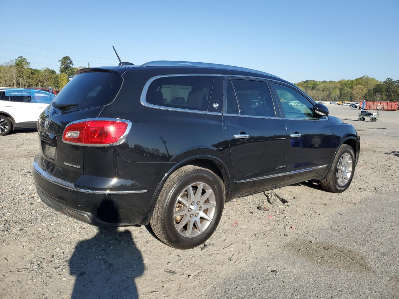 Photo 2 VIN: 5GAKRAKD3HJ308078 - BUICK ENCLAVE 