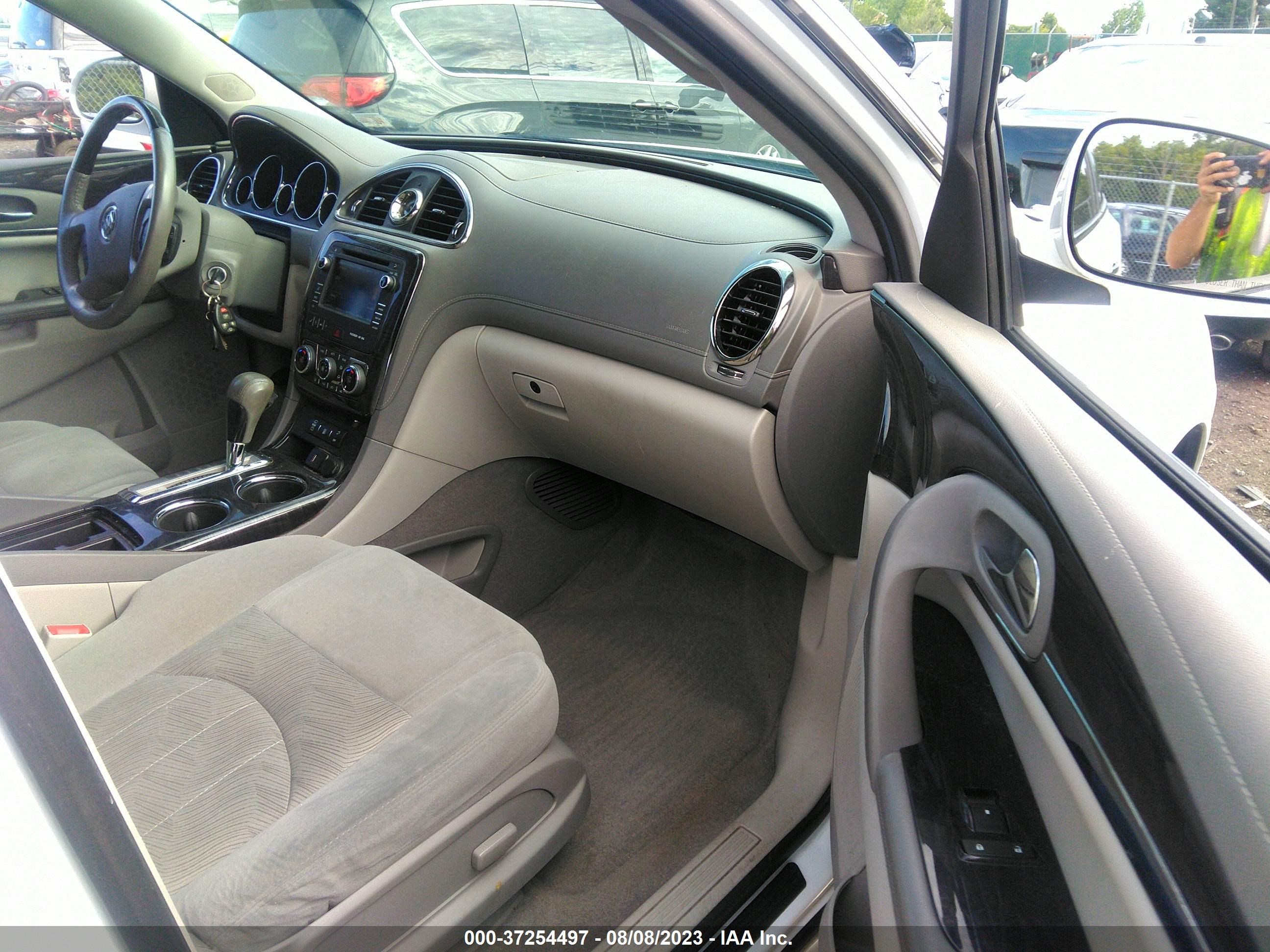 Photo 4 VIN: 5GAKRAKD3HJ333854 - BUICK ENCLAVE 