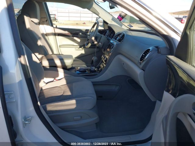 Photo 4 VIN: 5GAKRAKD6HJ160704 - BUICK ENCLAVE 