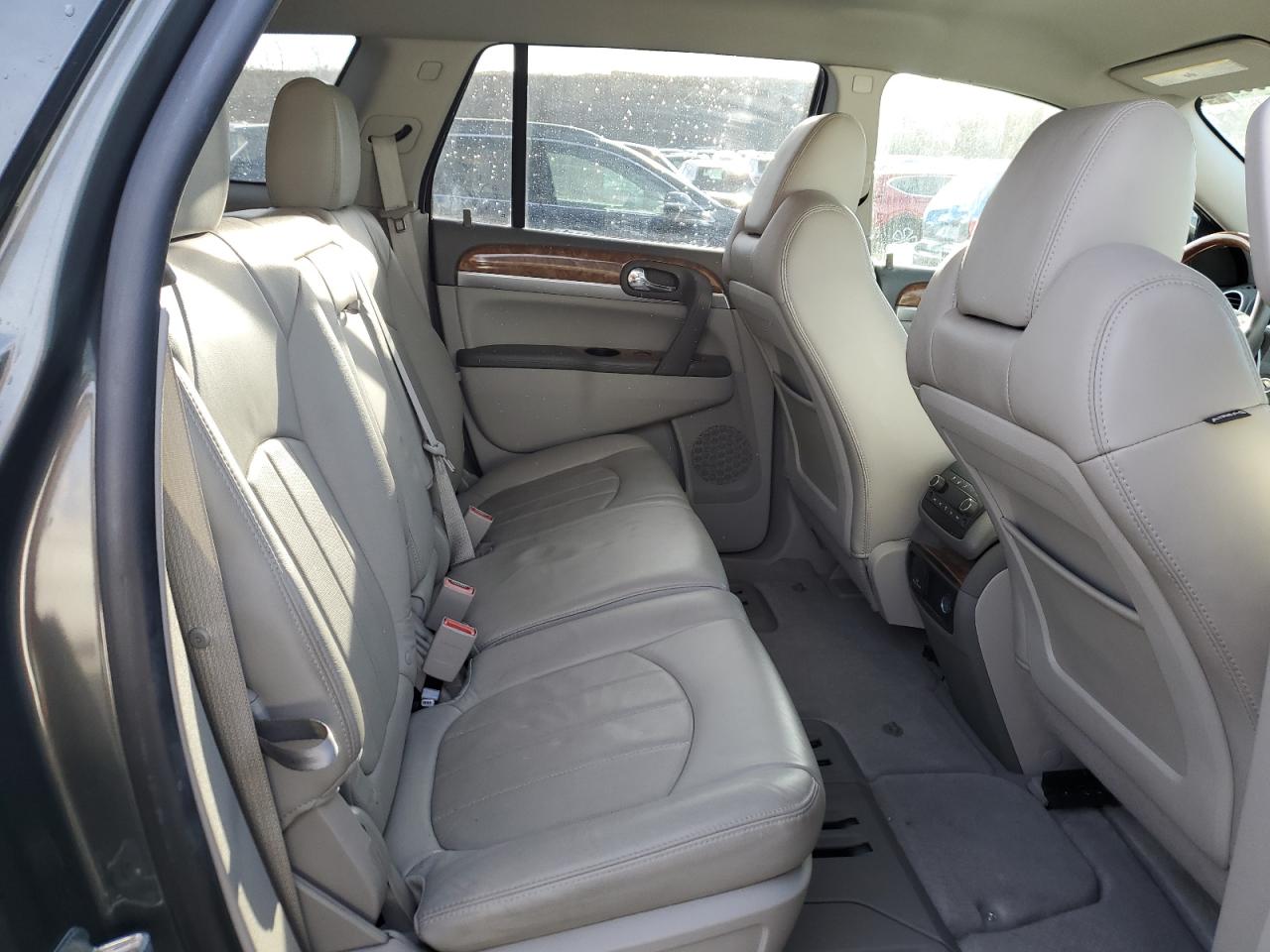 Photo 10 VIN: 5GAKRBED2BJ236413 - BUICK ENCLAVE 