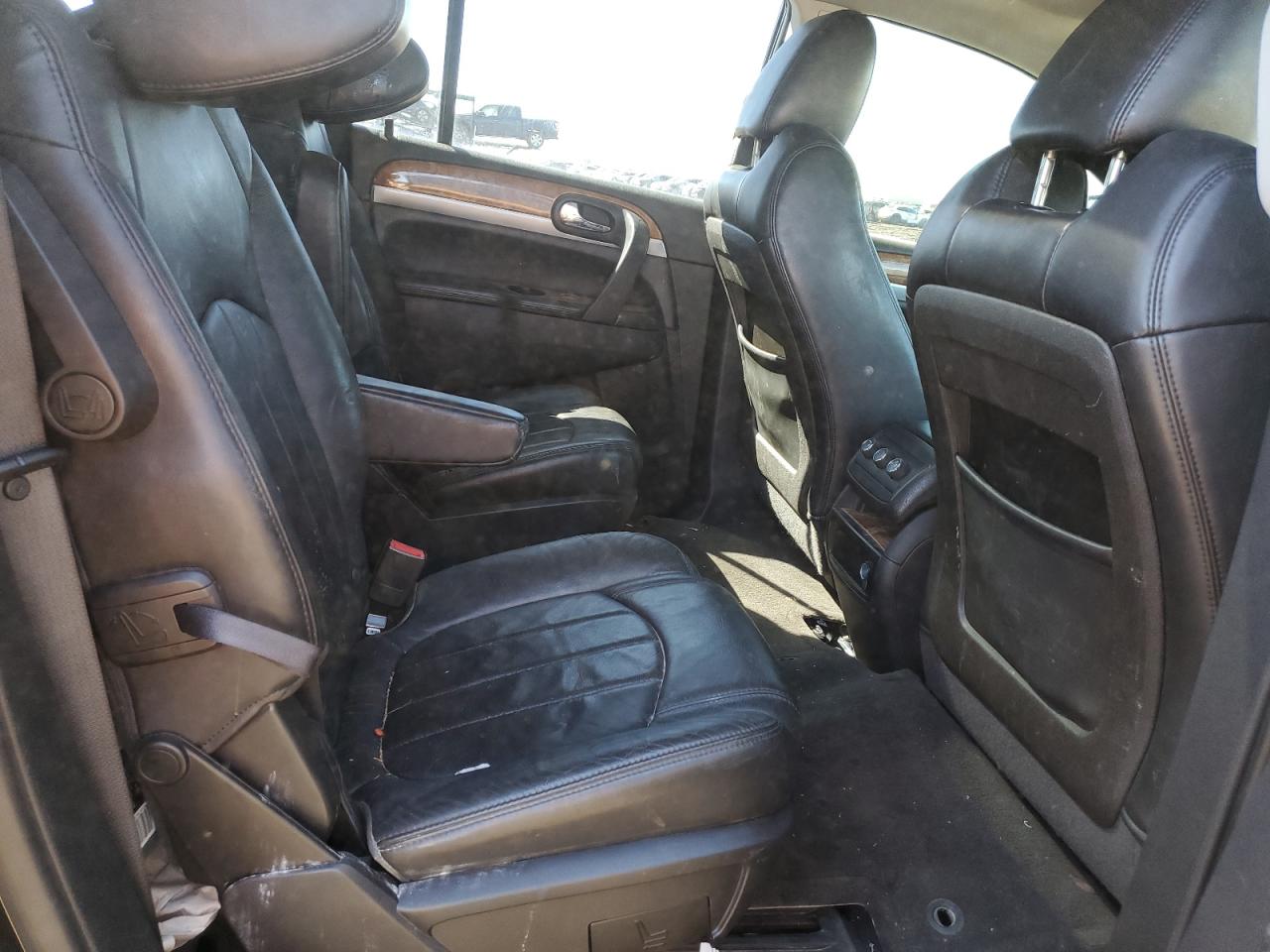 Photo 9 VIN: 5GAKRBED4BJ154540 - BUICK ENCLAVE 