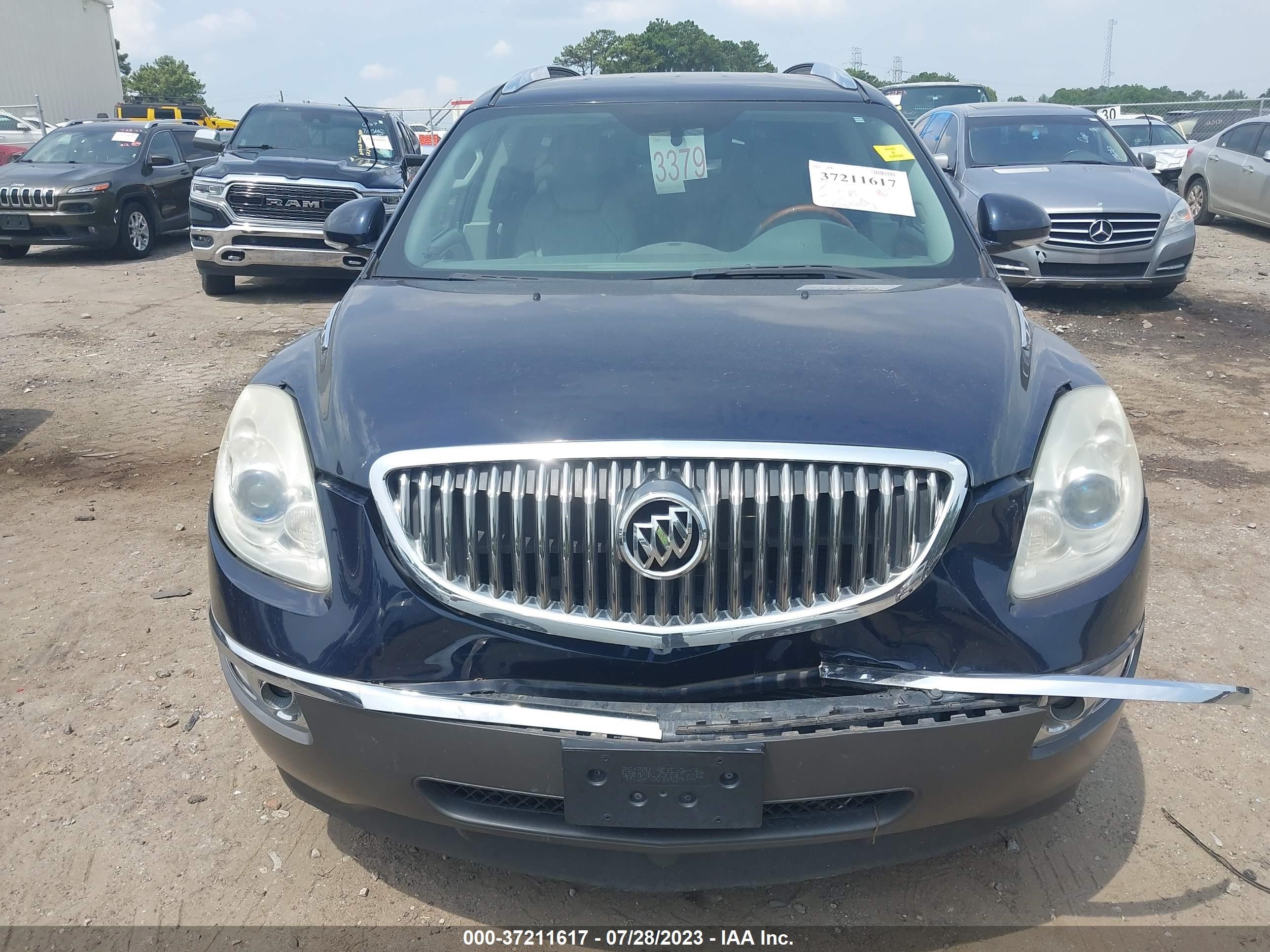 Photo 11 VIN: 5GAKRBED4BJ258073 - BUICK ENCLAVE 