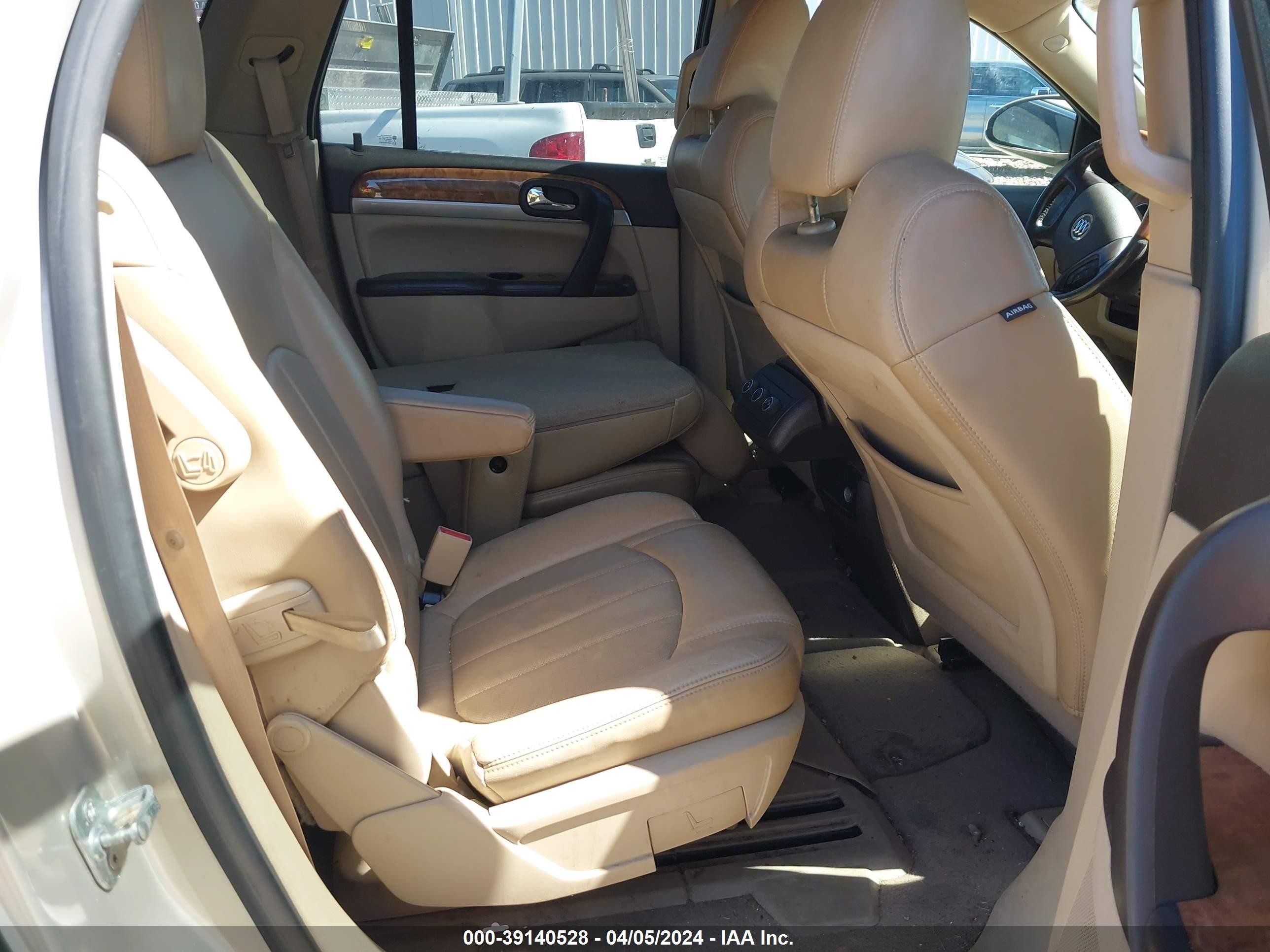 Photo 7 VIN: 5GAKRBED6BJ408359 - BUICK ENCLAVE 