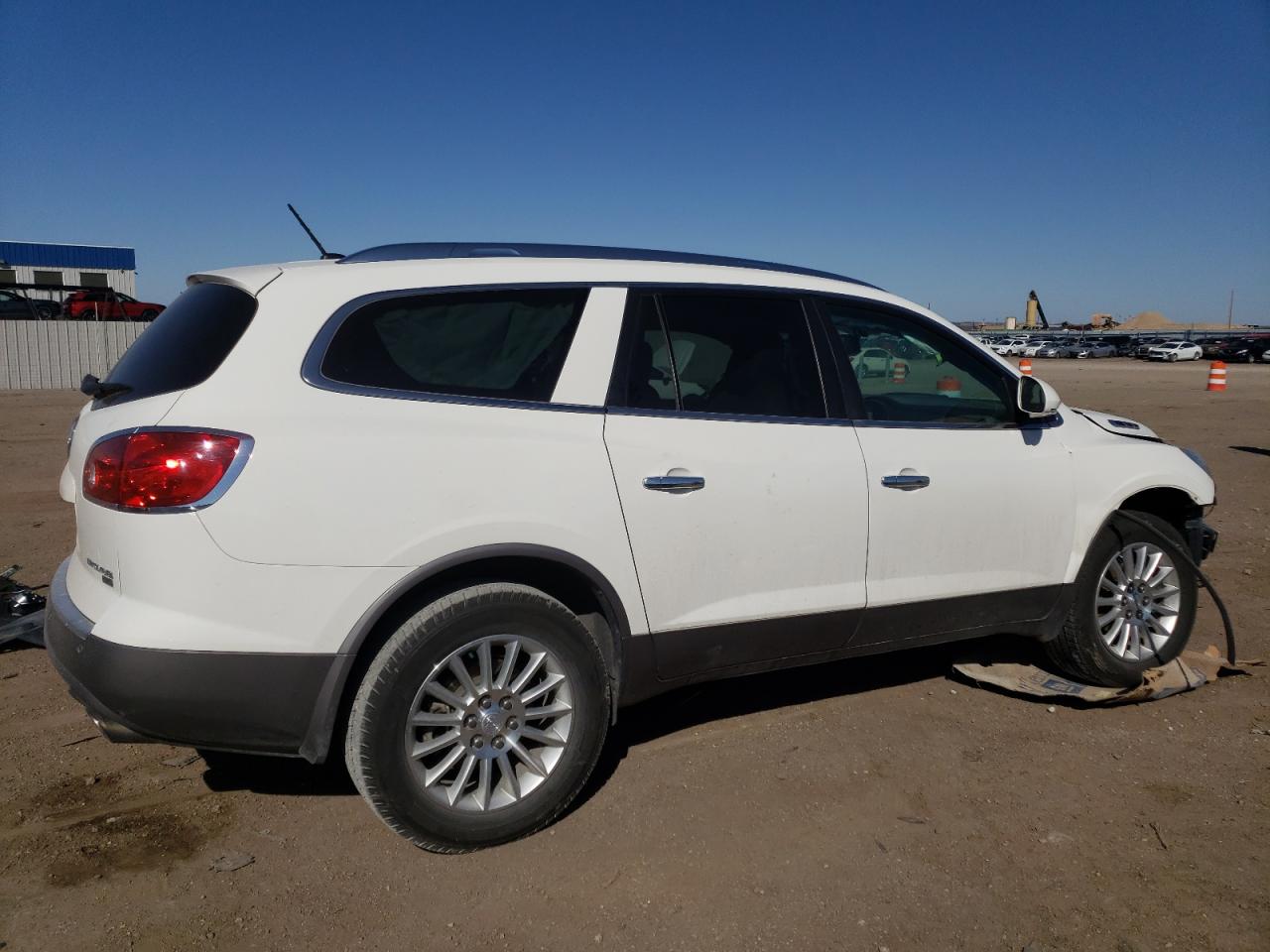 Photo 2 VIN: 5GAKRBED6BJ416493 - BUICK ENCLAVE 