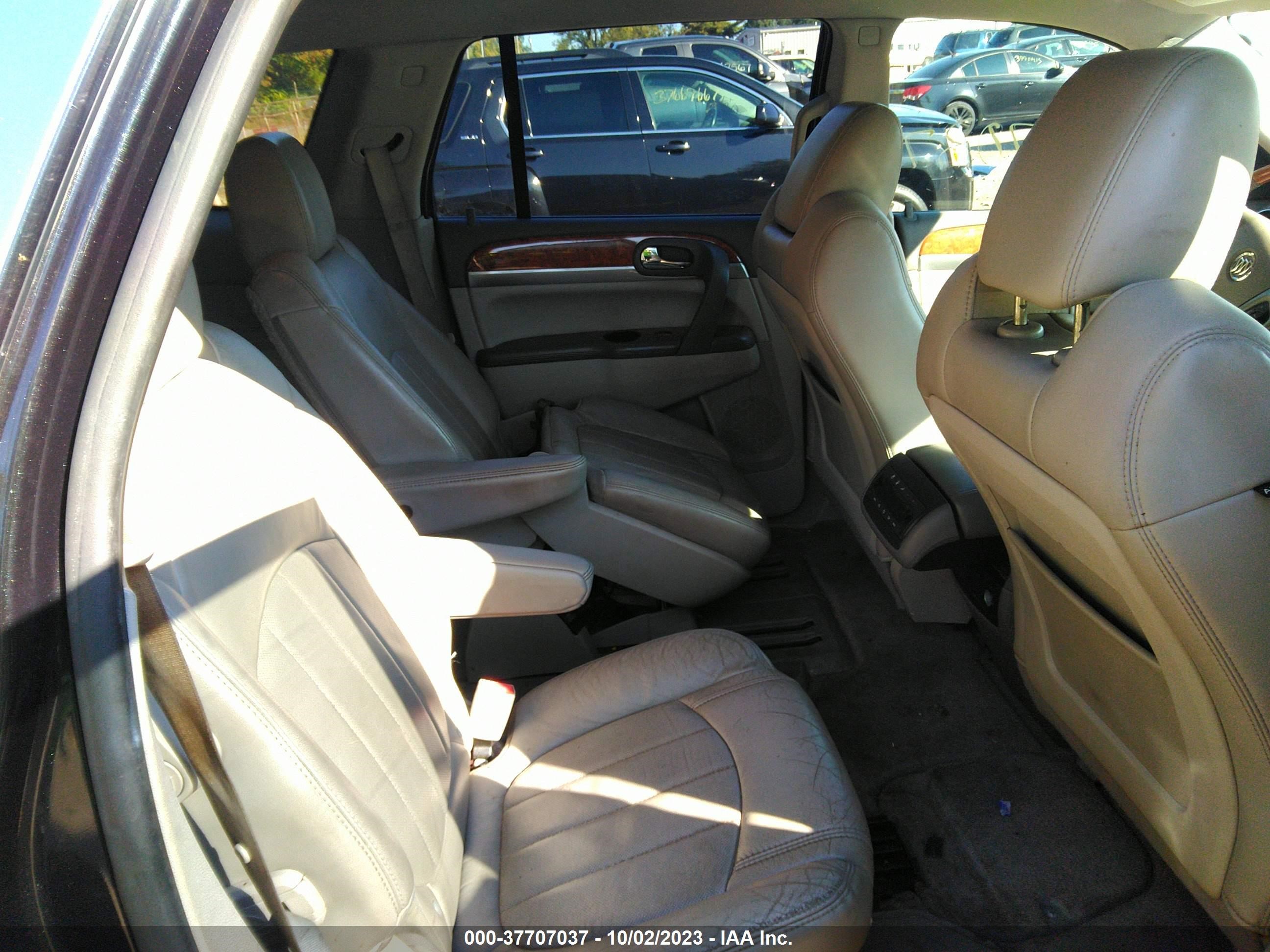 Photo 7 VIN: 5GAKRBED9BJ170975 - BUICK ENCLAVE 