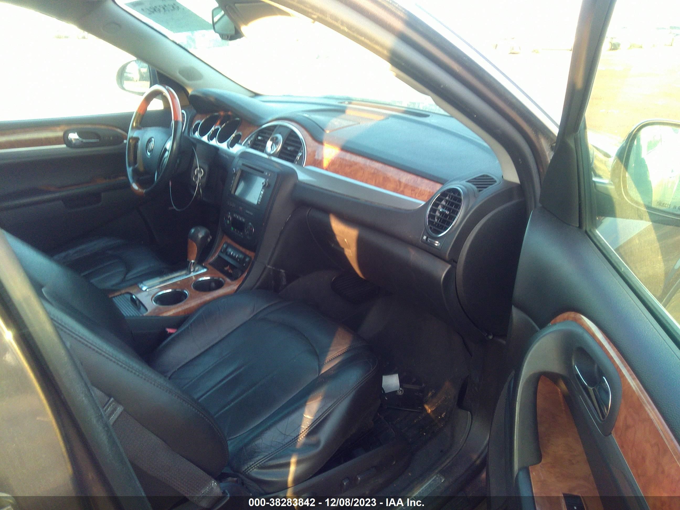 Photo 4 VIN: 5GAKRBEDXBJ239608 - BUICK ENCLAVE 