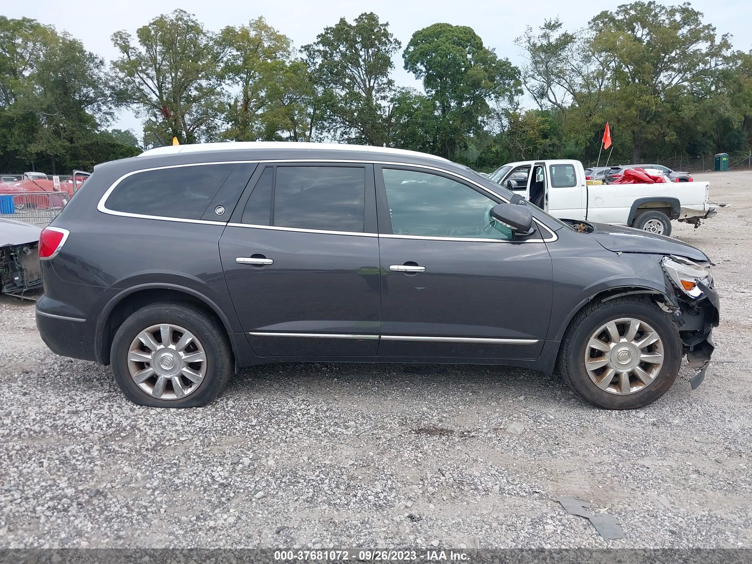 Photo 13 VIN: 5GAKRBKD0FJ223251 - BUICK ENCLAVE 