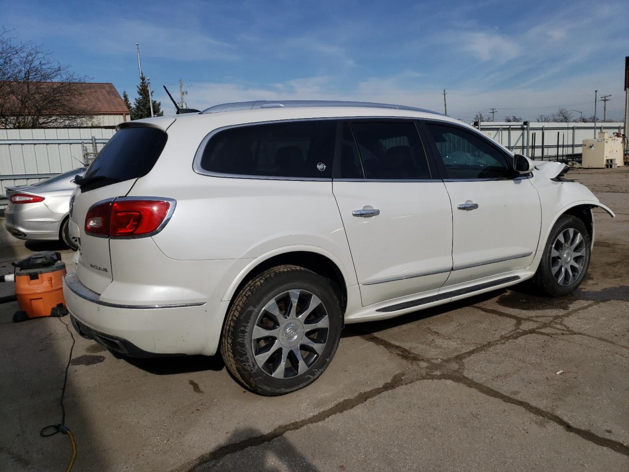 Photo 2 VIN: 5GAKRBKD2HJ245481 - BUICK ENCLAVE 