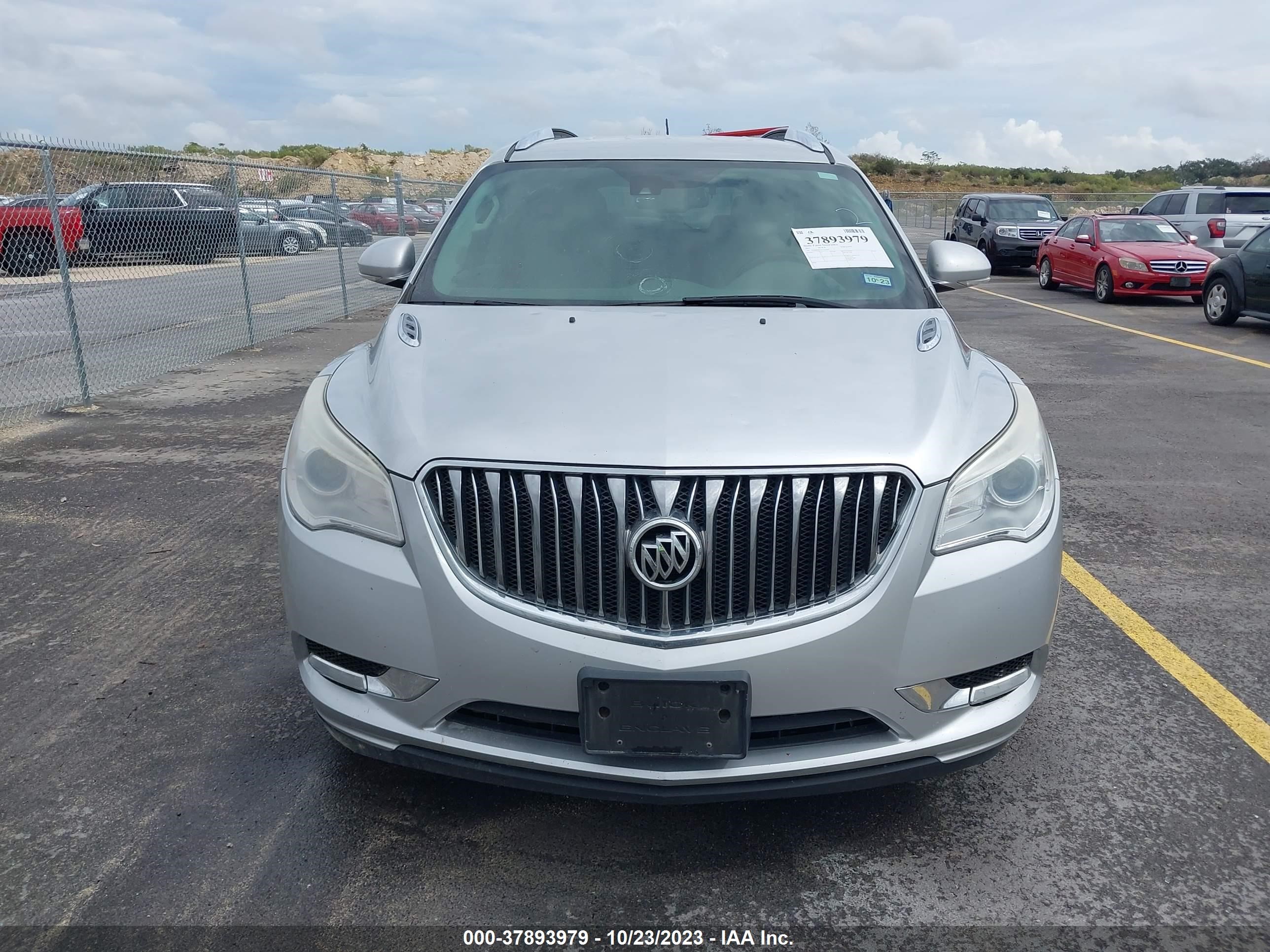 Photo 11 VIN: 5GAKRBKD4FJ176046 - BUICK ENCLAVE 