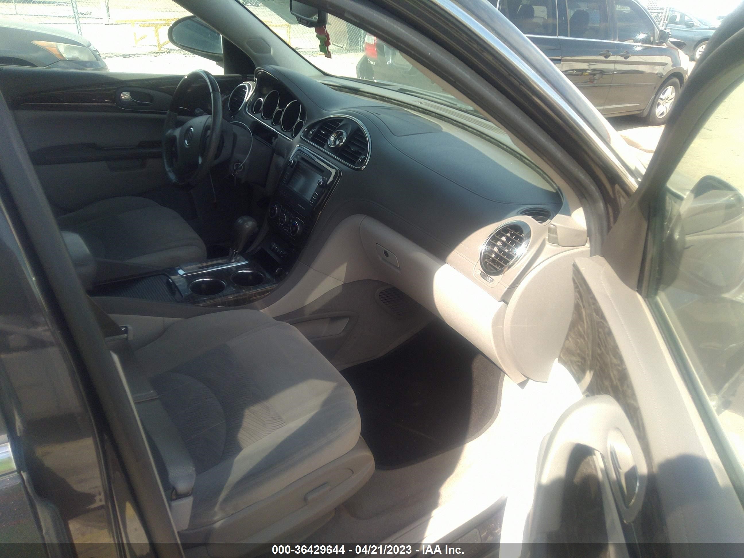 Photo 4 VIN: 5GAKRBKD5DJ181057 - BUICK ENCLAVE 