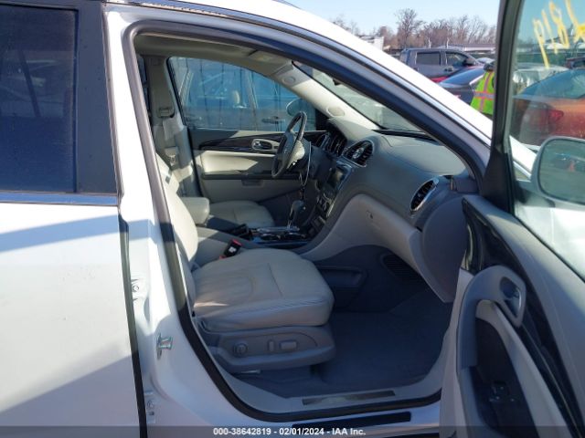 Photo 4 VIN: 5GAKRBKD7HJ343454 - BUICK ENCLAVE 