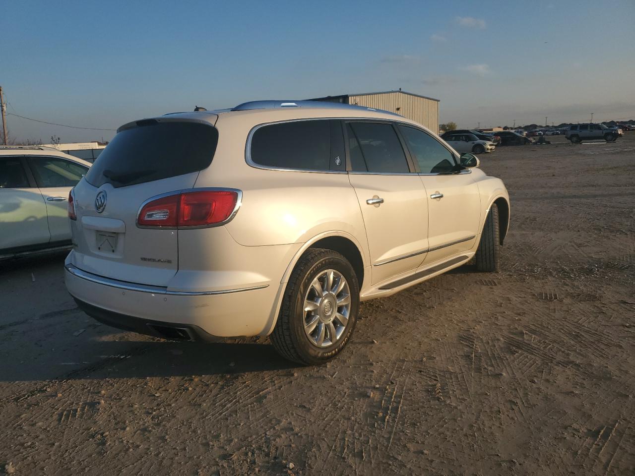 Photo 2 VIN: 5GAKRBKD9EJ112101 - BUICK ENCLAVE 