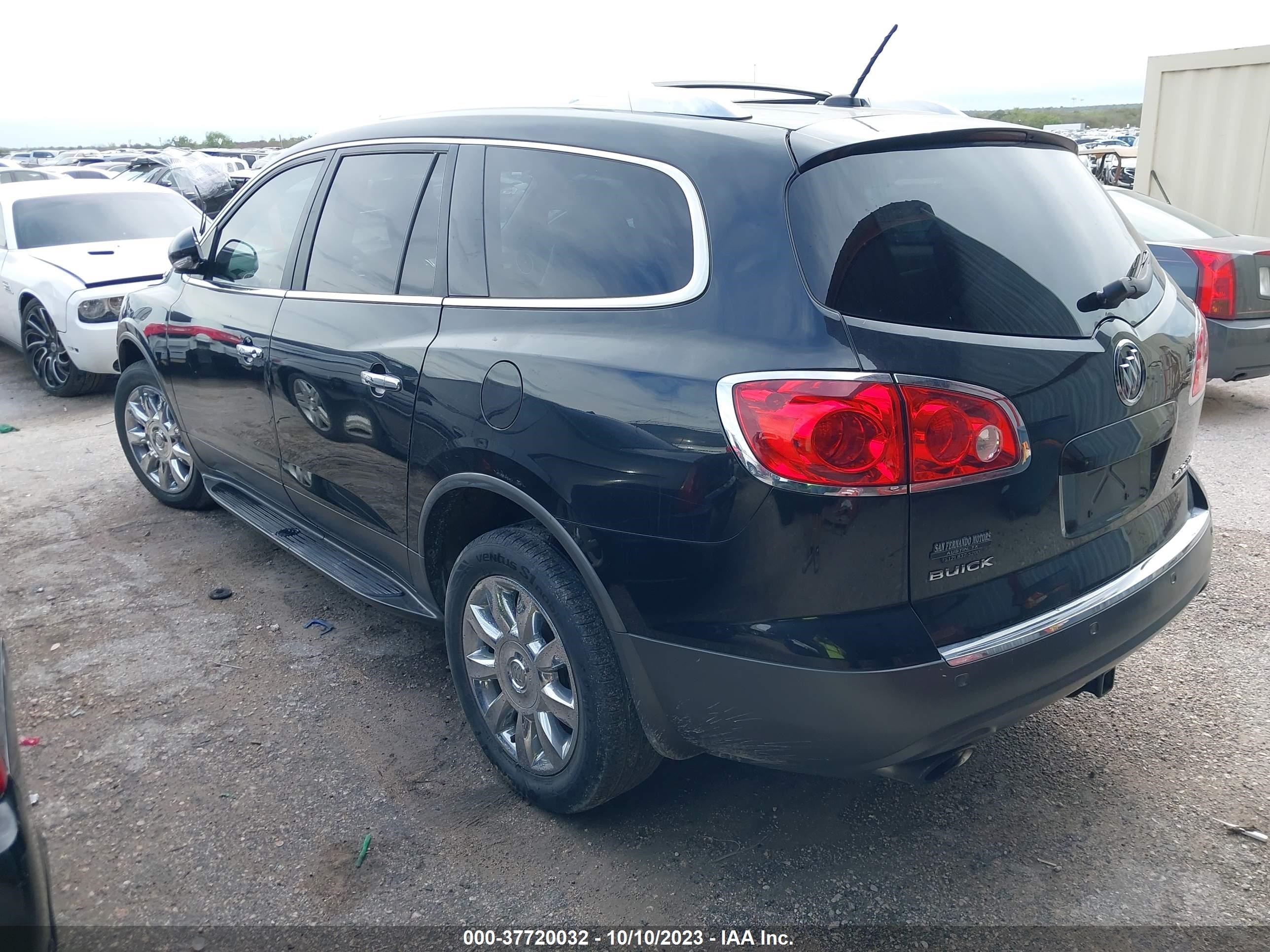 Photo 2 VIN: 5GAKRCED3CJ213245 - BUICK ENCLAVE 