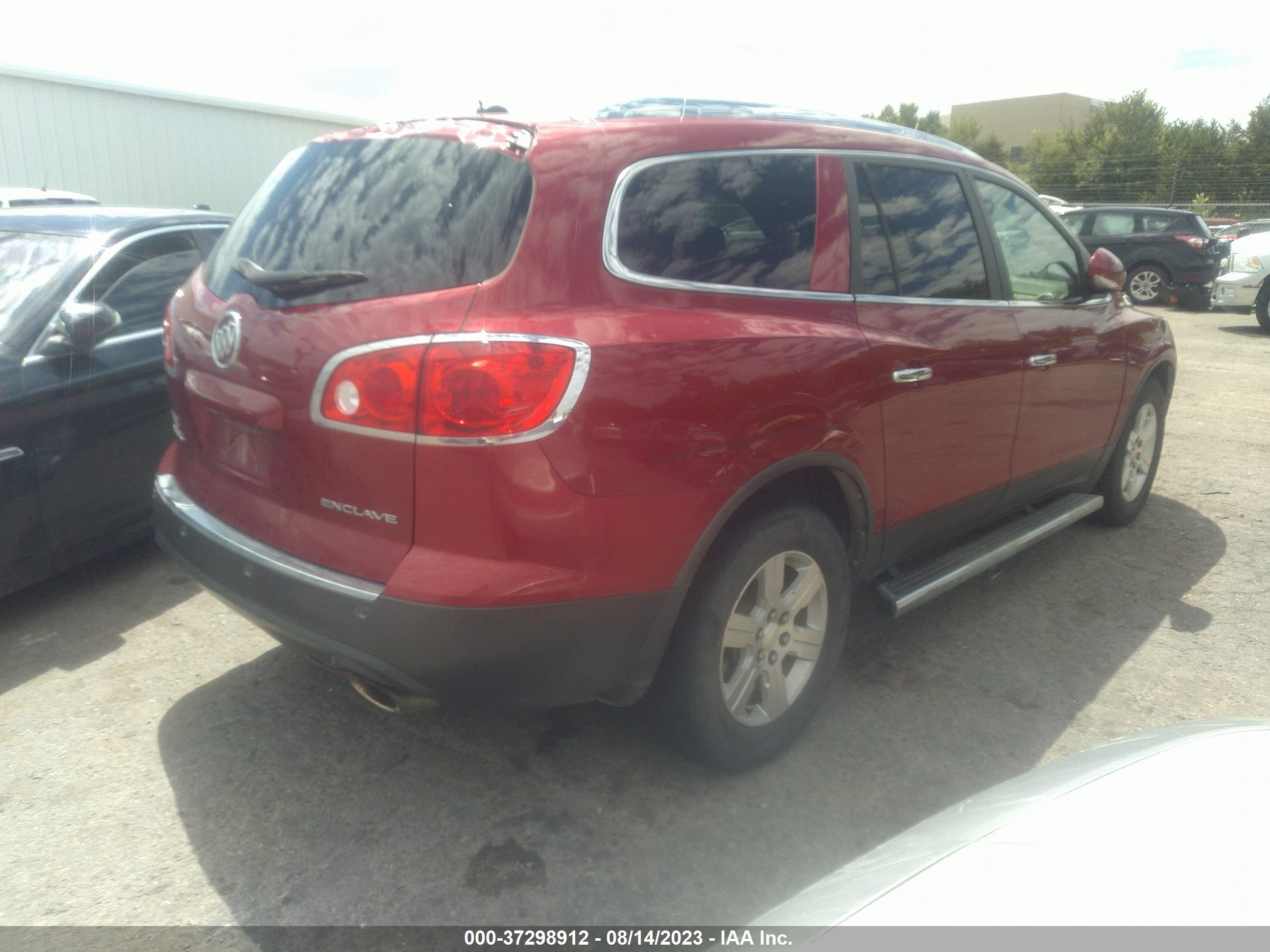 Photo 3 VIN: 5GAKRCED4CJ122548 - BUICK ENCLAVE 