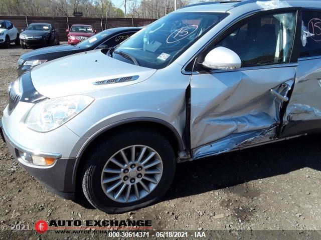 Photo 1 VIN: 5GAKRCED6CJ353547 - BUICK ENCLAVE 