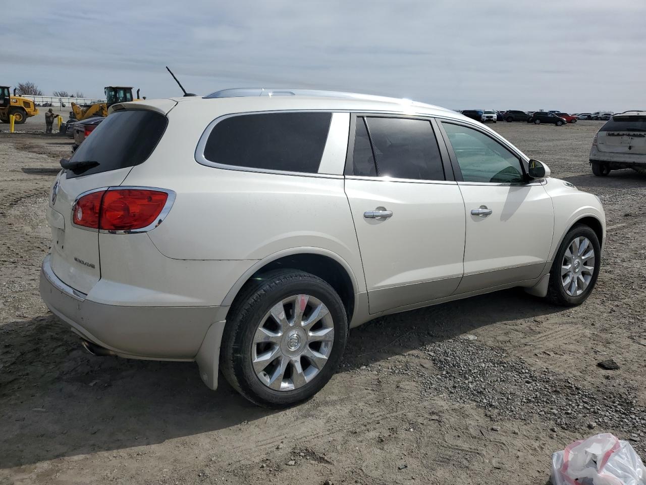 Photo 2 VIN: 5GAKRCED6CJ381901 - BUICK ENCLAVE 