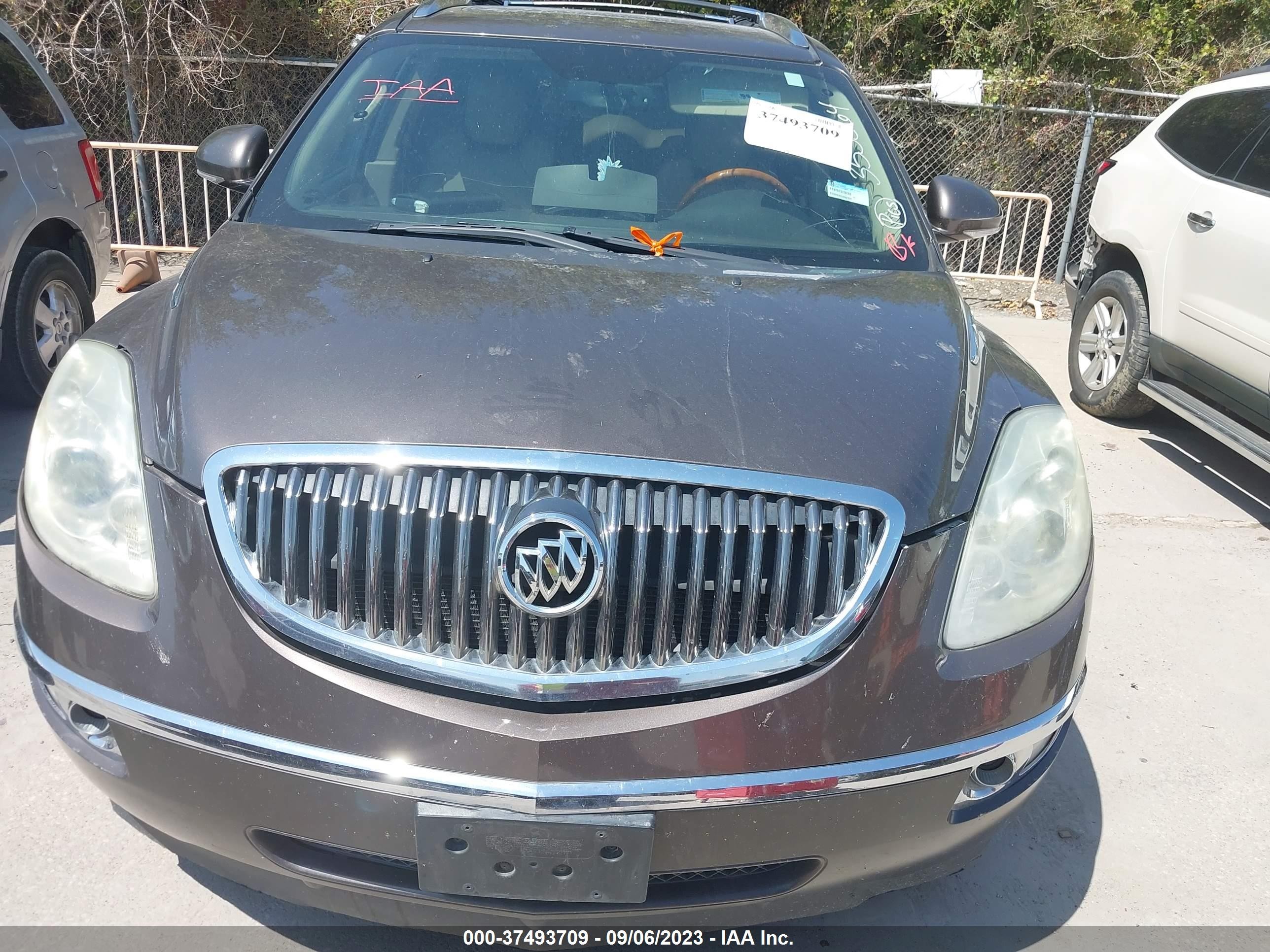 Photo 5 VIN: 5GAKRCED7BJ355564 - BUICK ENCLAVE 