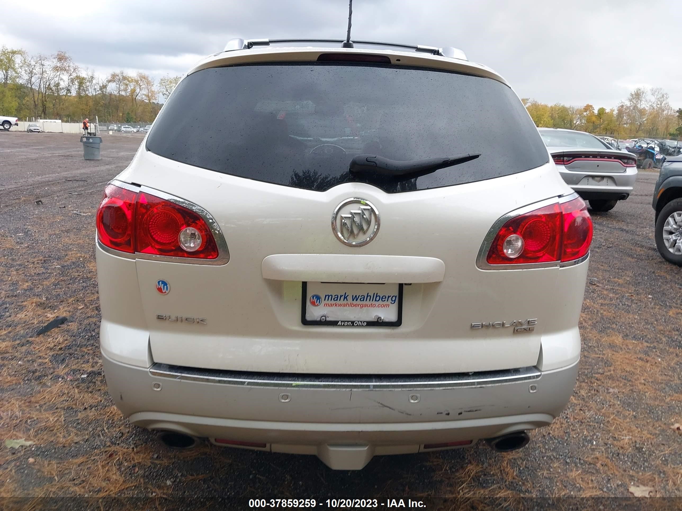 Photo 16 VIN: 5GAKRCED8BJ173419 - BUICK ENCLAVE 