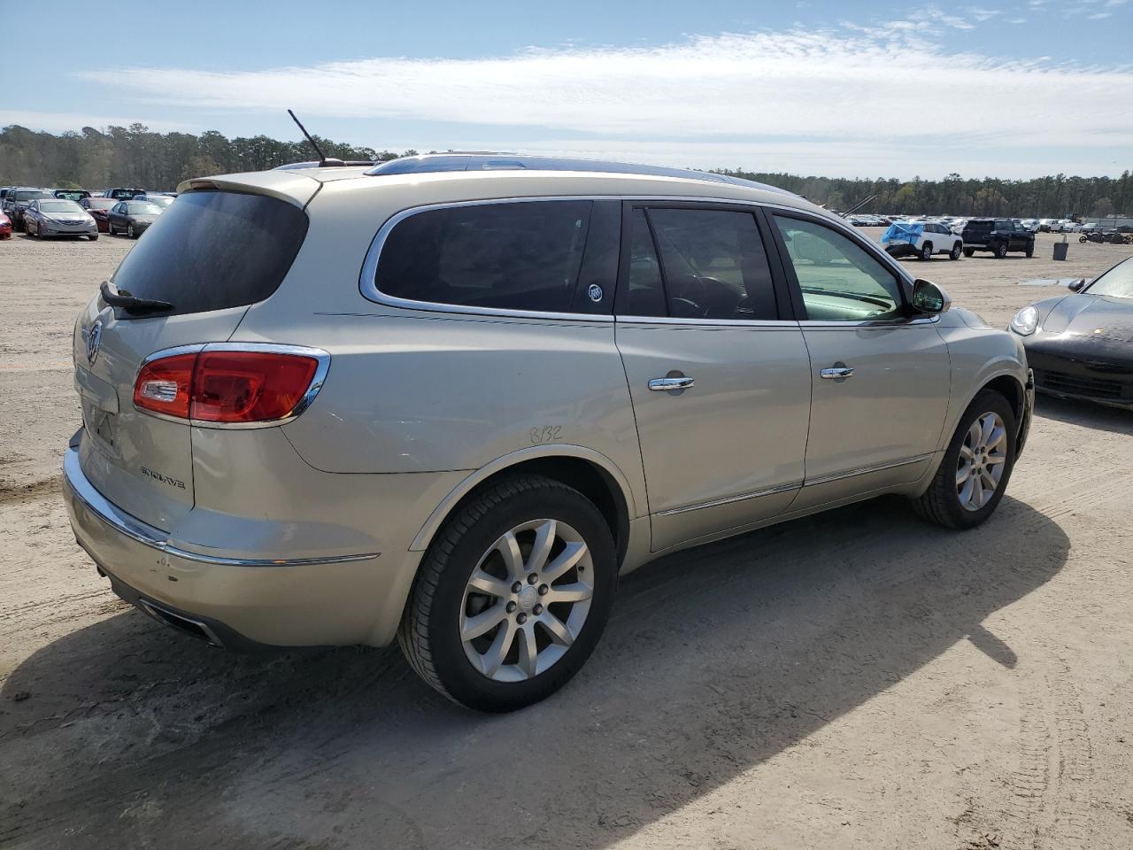 Photo 2 VIN: 5GAKRCKD8FJ101646 - BUICK ENCLAVE 