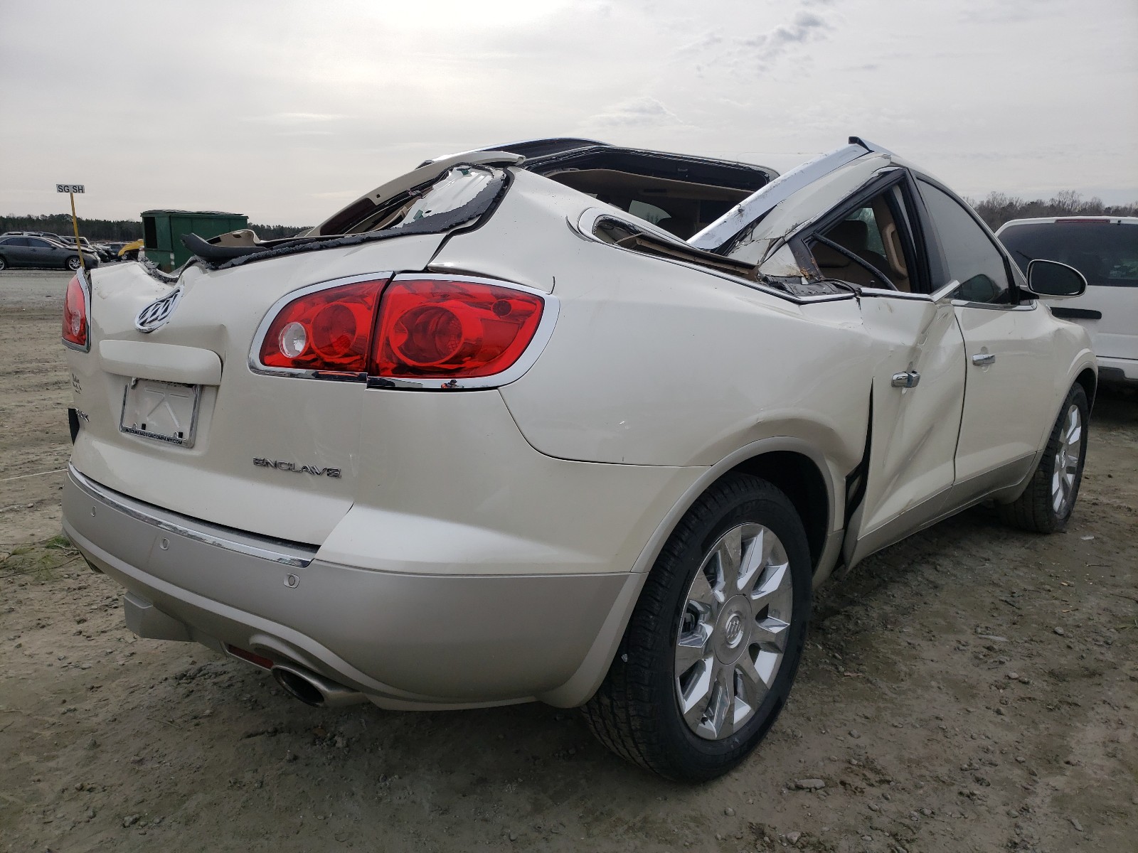 Photo 3 VIN: 5GAKRDED0CJ297885 - BUICK ENCLAVE 