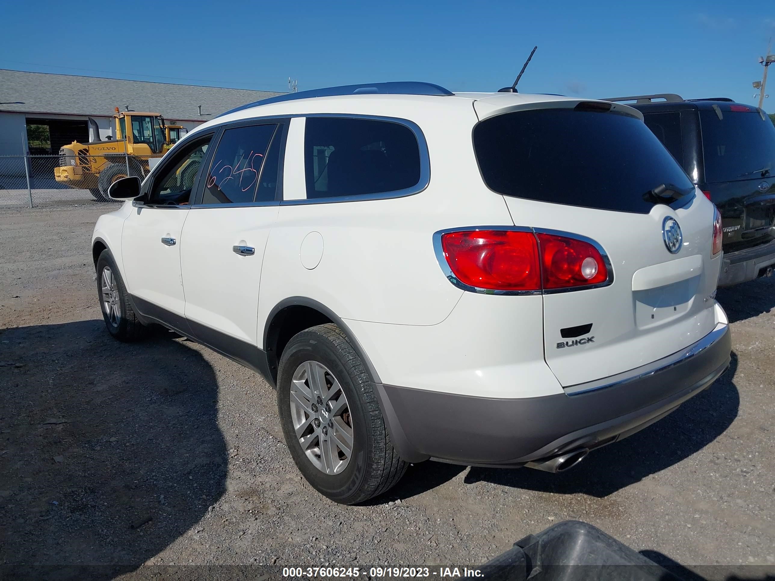 Photo 2 VIN: 5GAKVAED3CJ341484 - BUICK ENCLAVE 