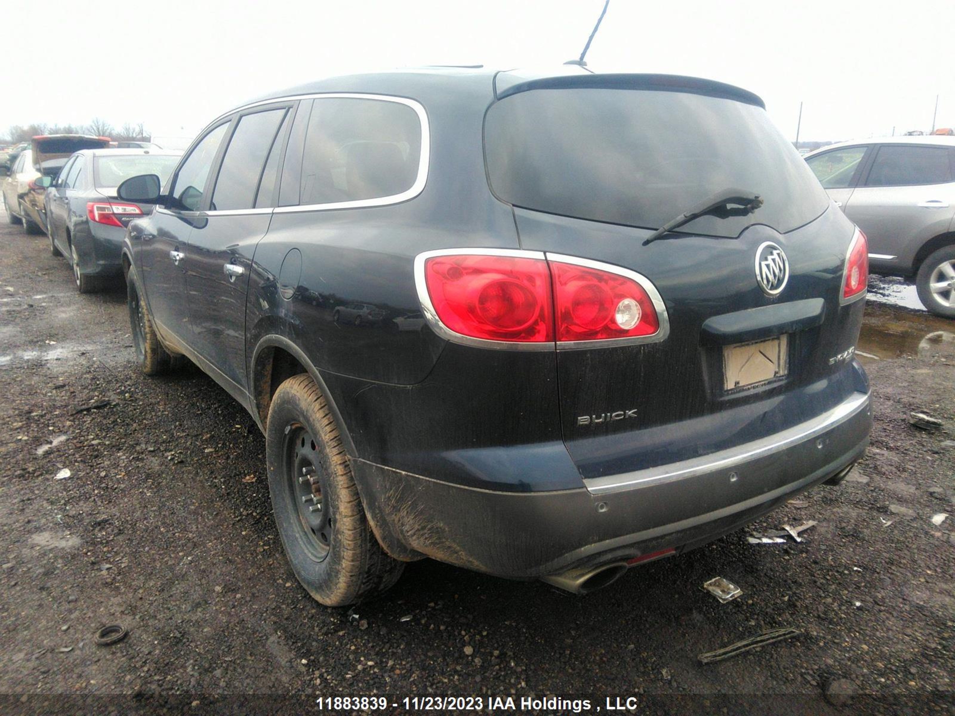 Photo 2 VIN: 5GAKVBED0BJ296332 - BUICK ENCLAVE 